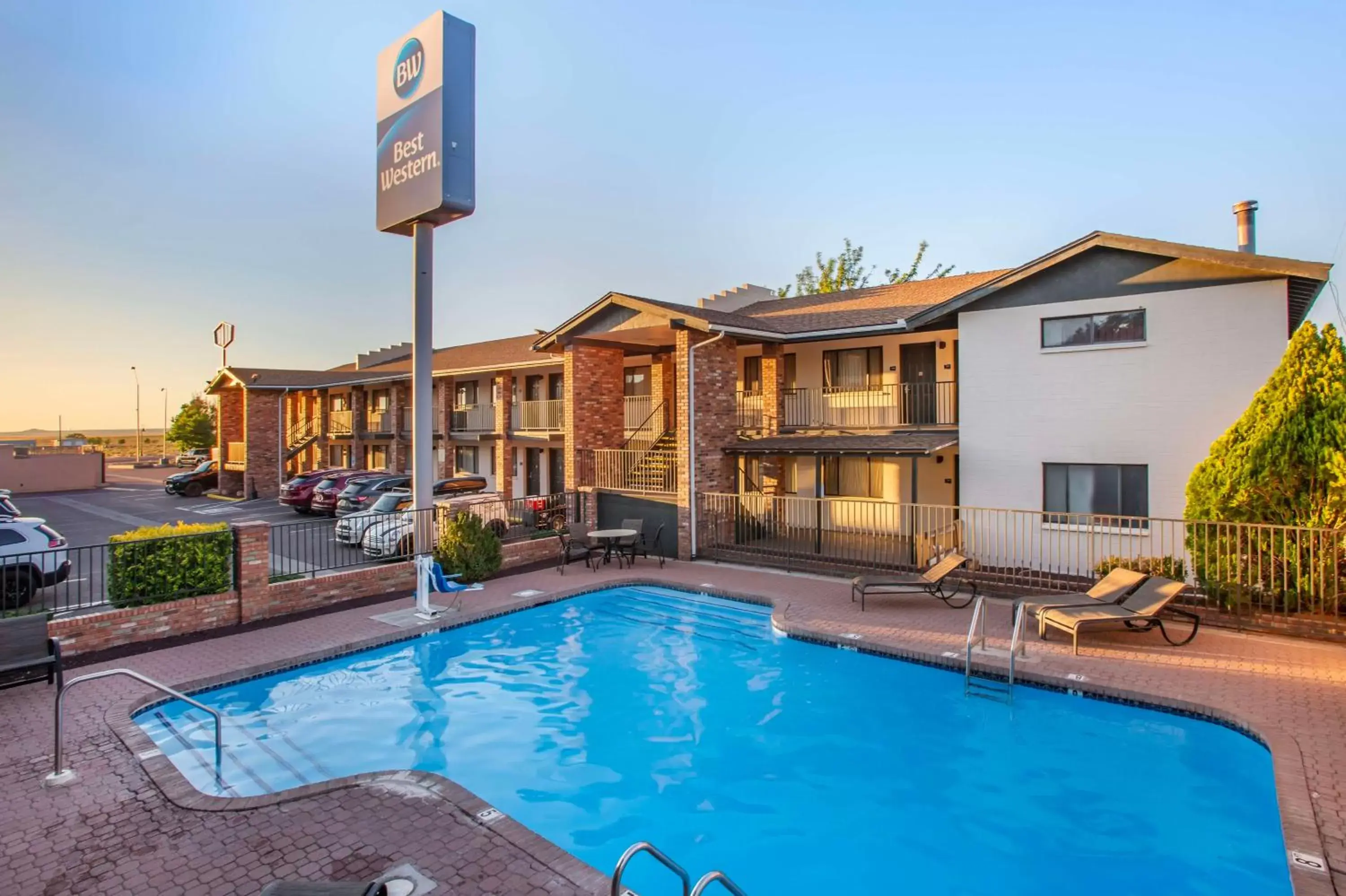 Property building, Swimming Pool in Best Western Arizonian Inn