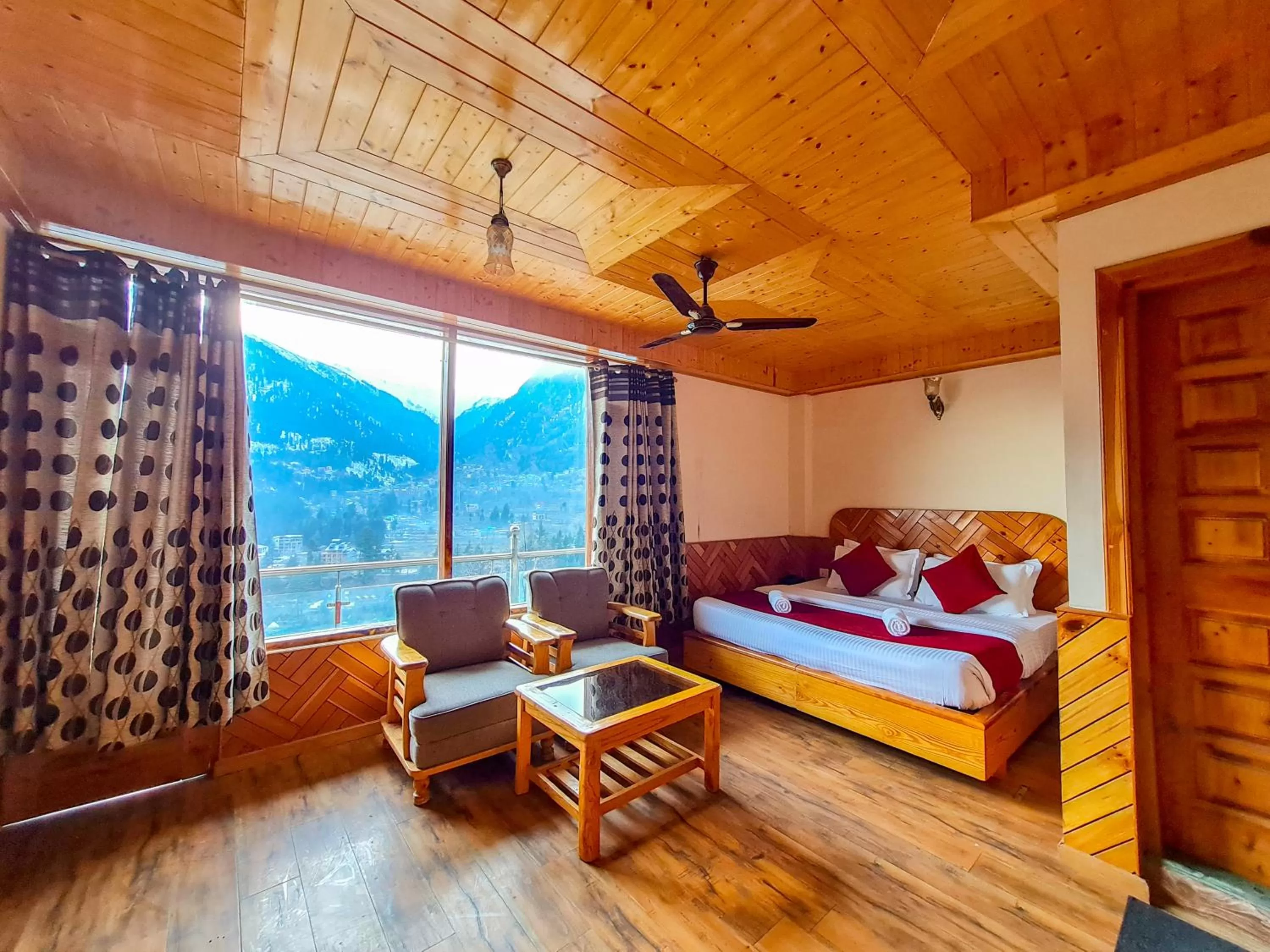 Bed in Namaste Inn Beas Valley