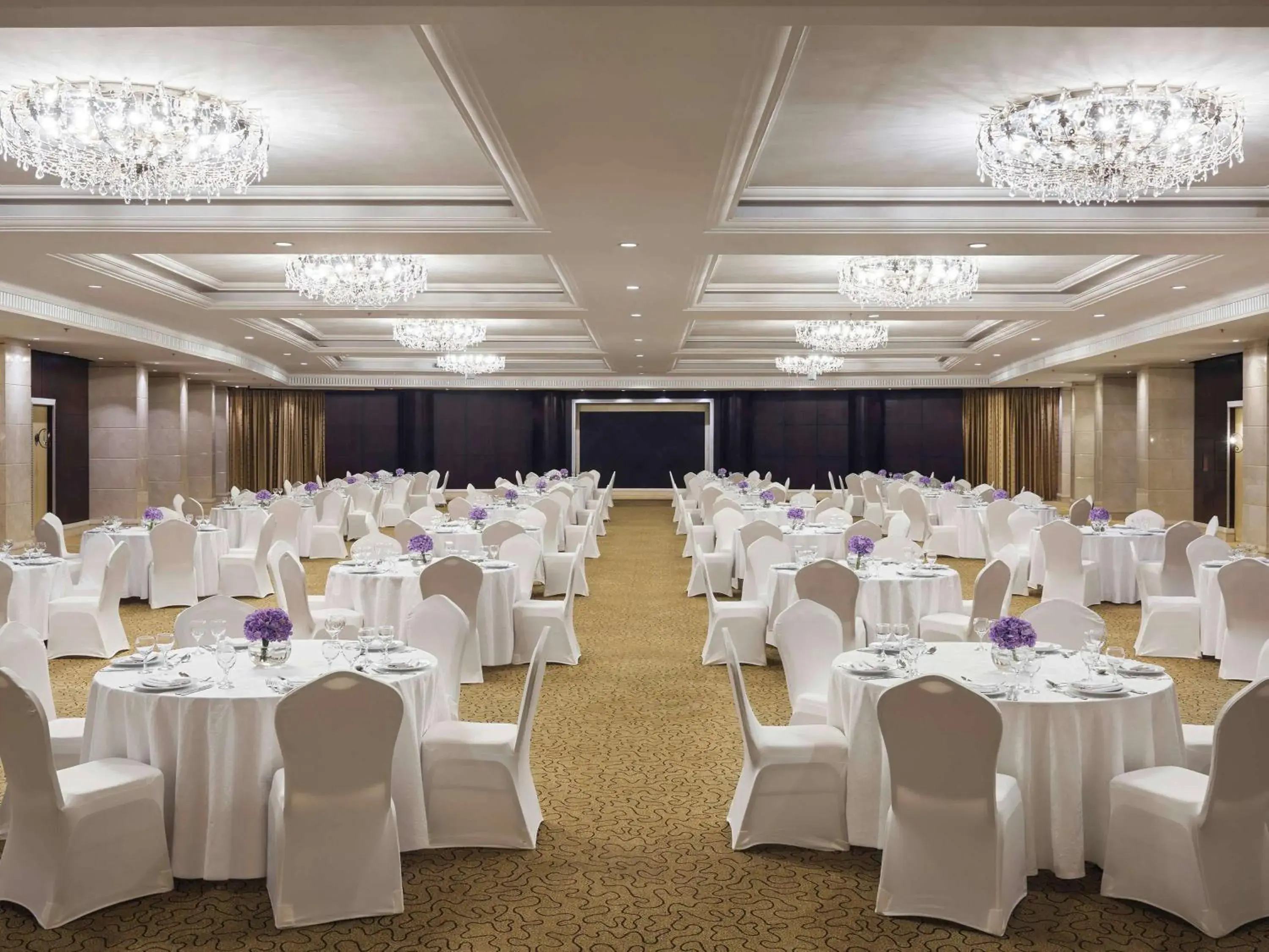 On site, Banquet Facilities in Movenpick Hotel Qassim