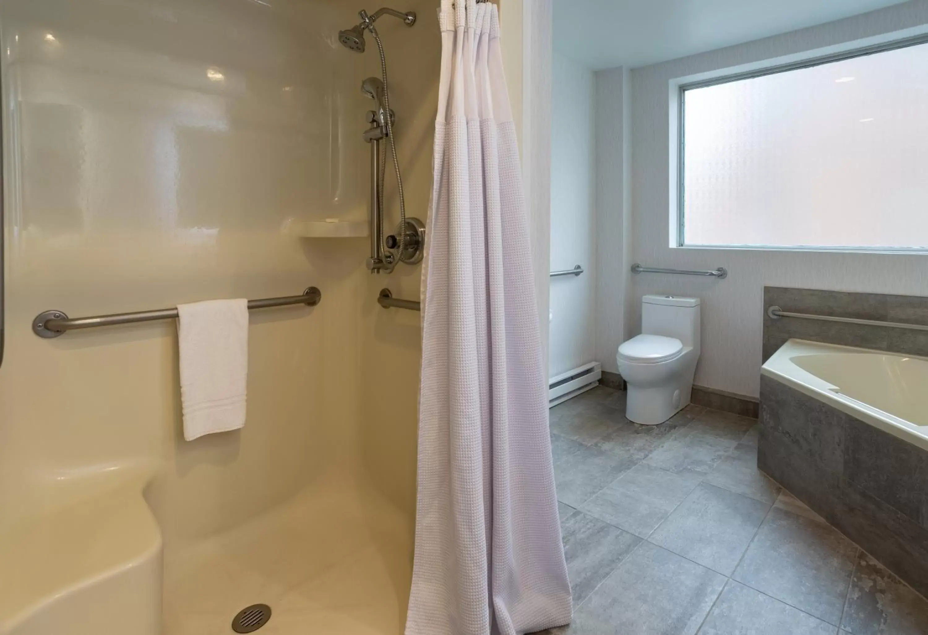 Photo of the whole room in Crowne Plaza Fredericton Lord Beaverbrook by IHG Photo of the whole room in Crowne Plaza Fredericton Lord Beaverbrook by IHG