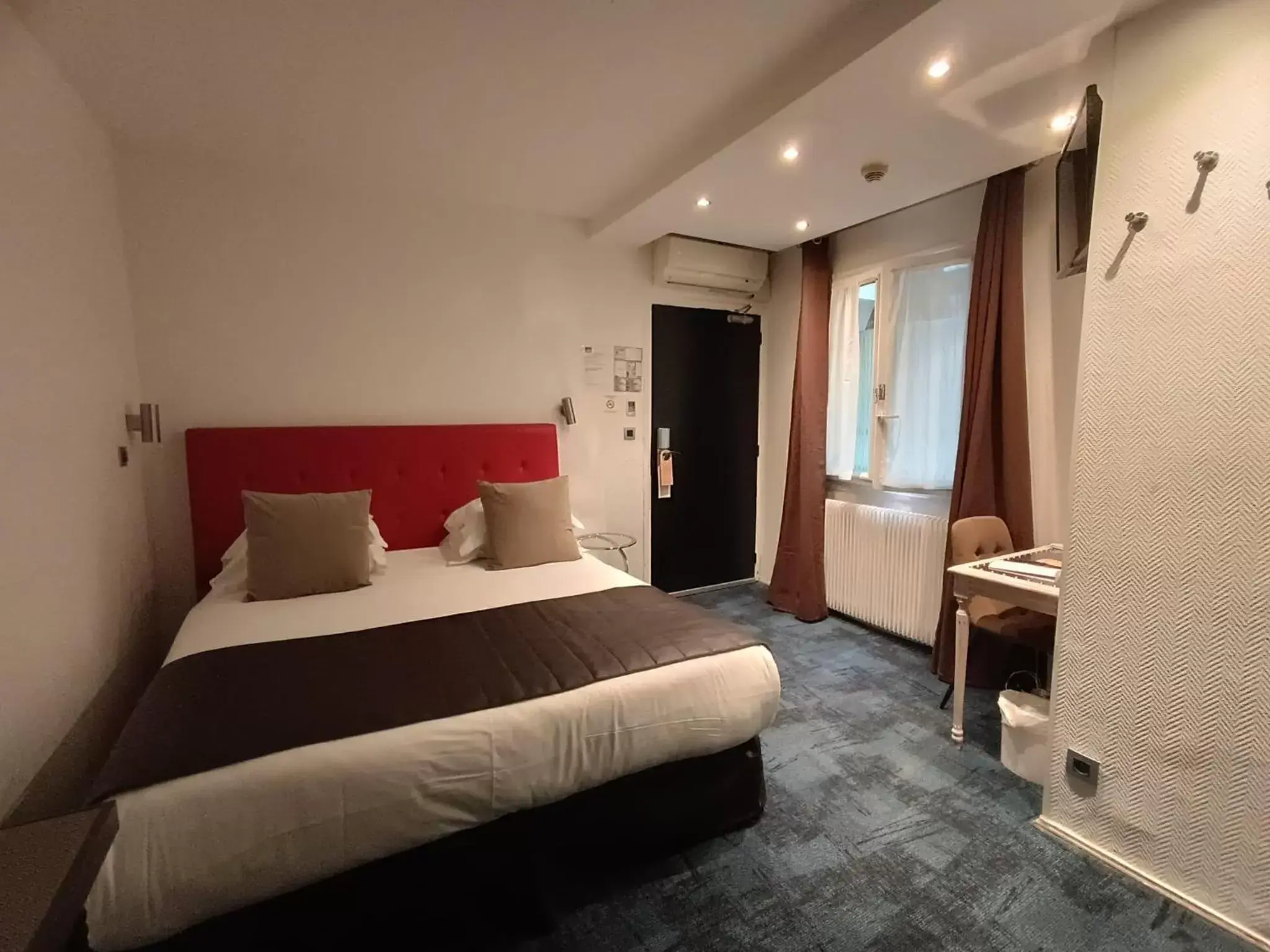 Bedroom, Bed in Hotel Aida Marais