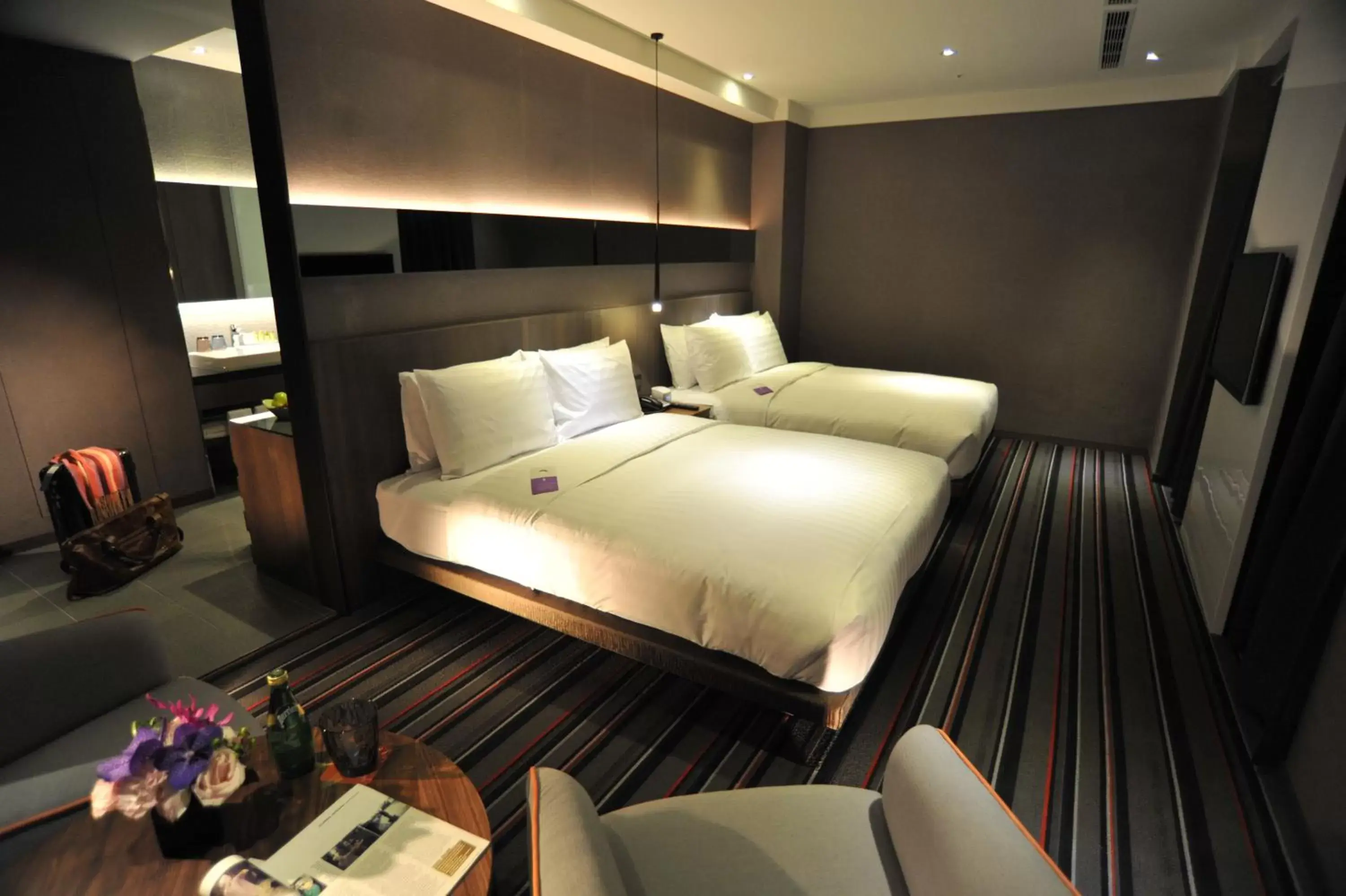 Premier Quadruple Room with 2 Queen Beds in WESTGATE Hotel