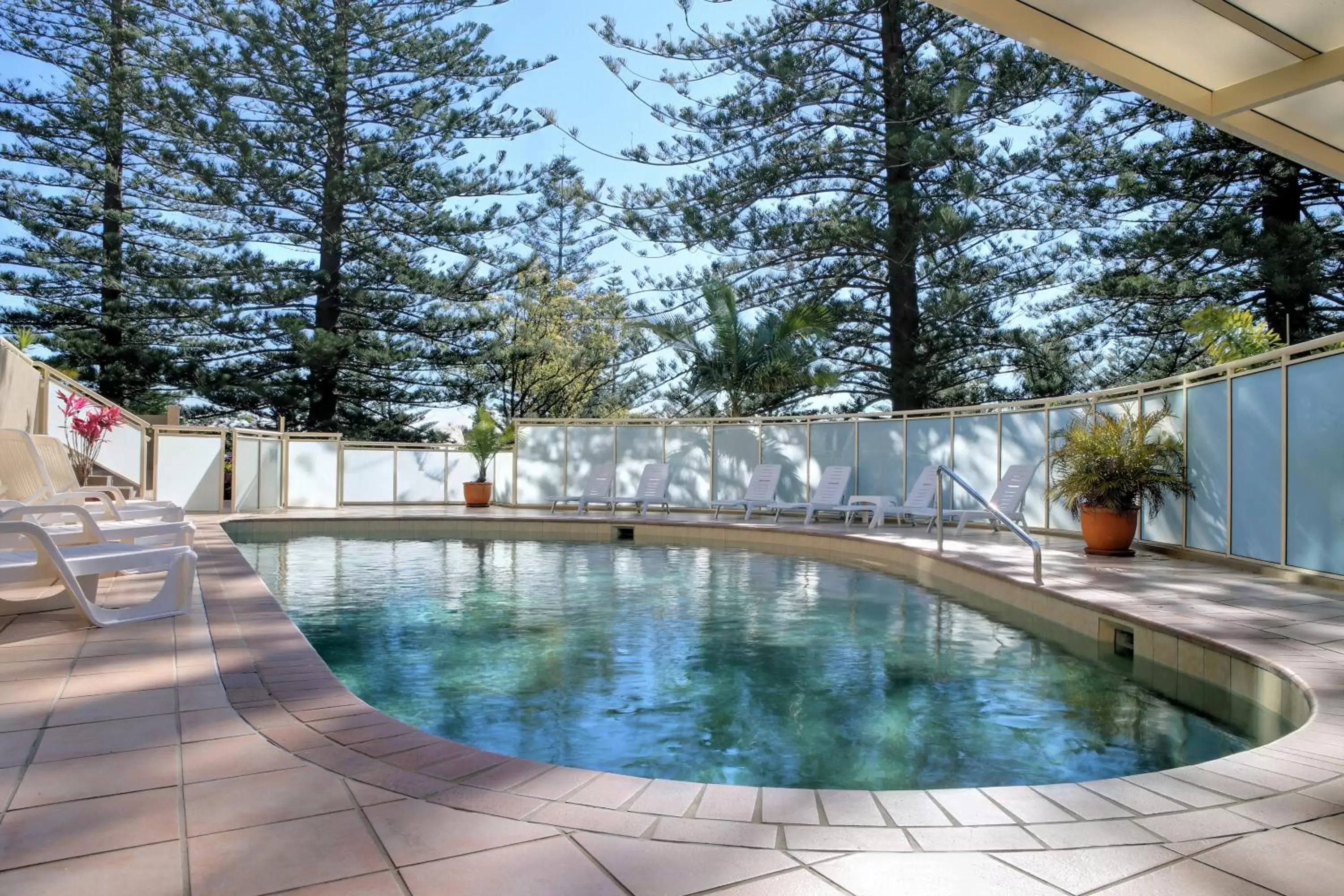 Swimming Pool in Northpoint Apartments