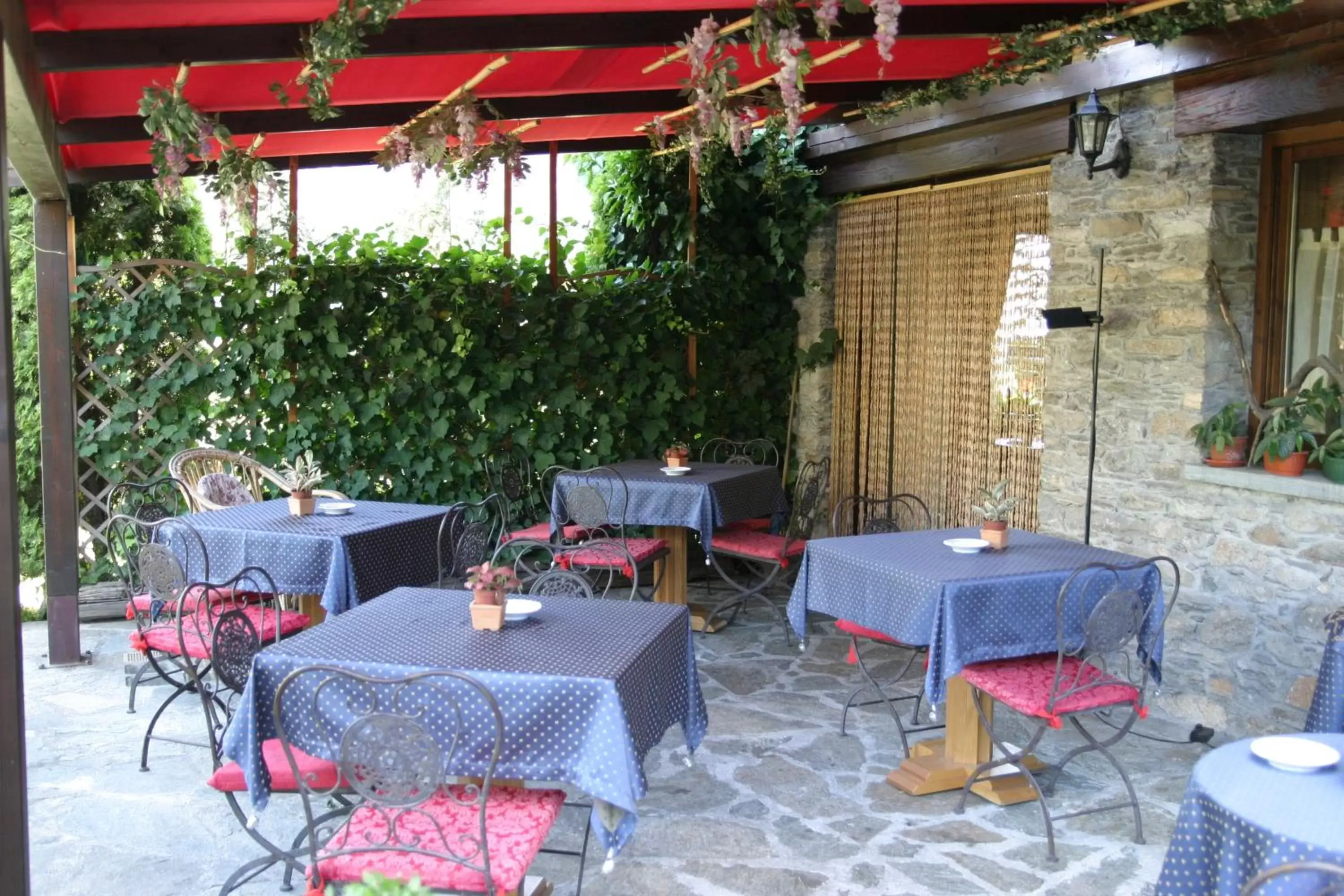 Balcony/Terrace, Restaurant/Places to Eat in Hotel Chalet La Meridiana