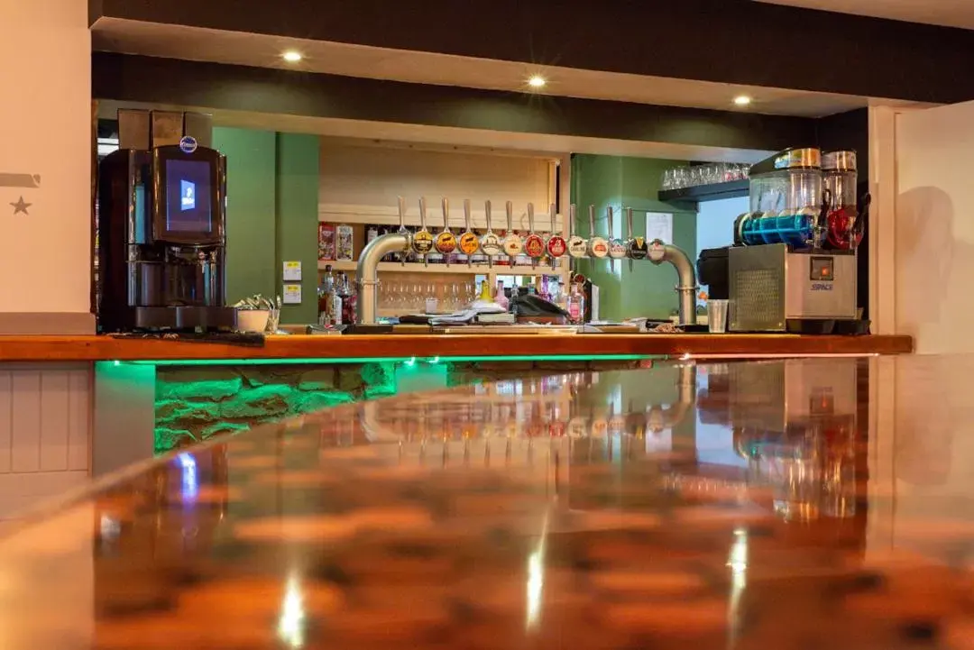Lounge or bar, Lounge/Bar in Hampton Hotel & restaurant