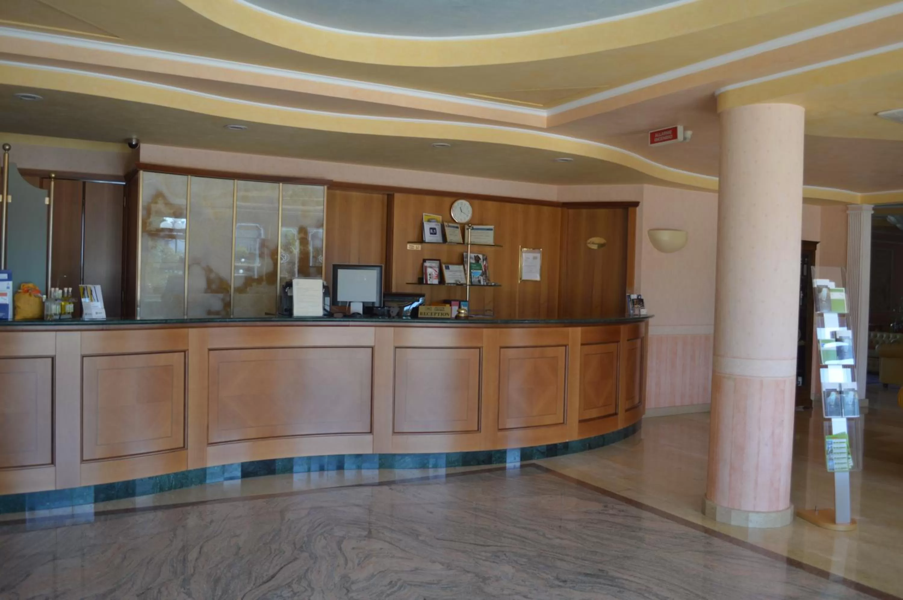Lobby or reception in Hotel Parco Serrone
