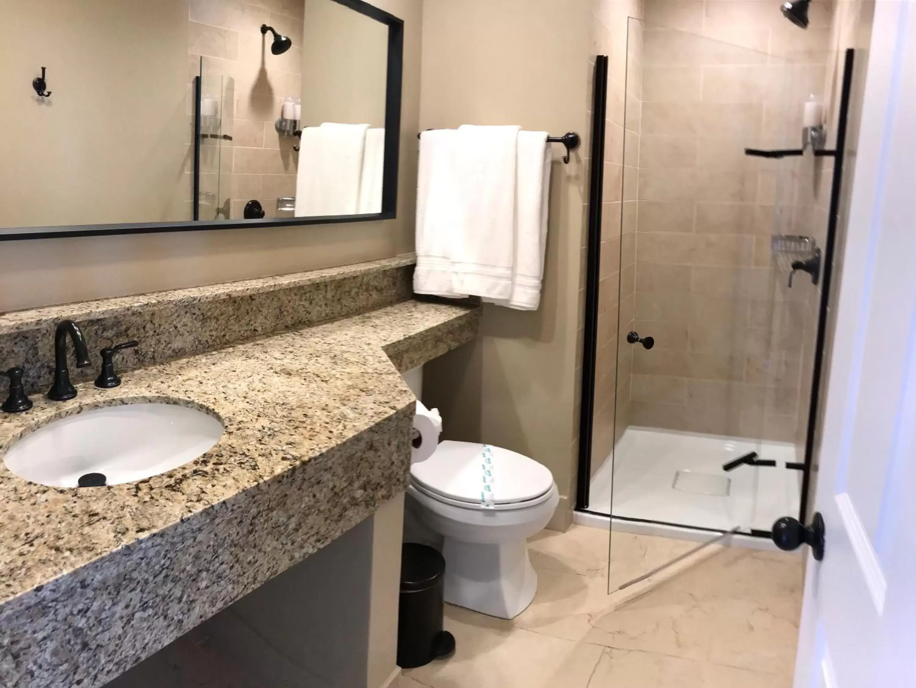 Bathroom in Quinta Pacifica Beachfront Villas