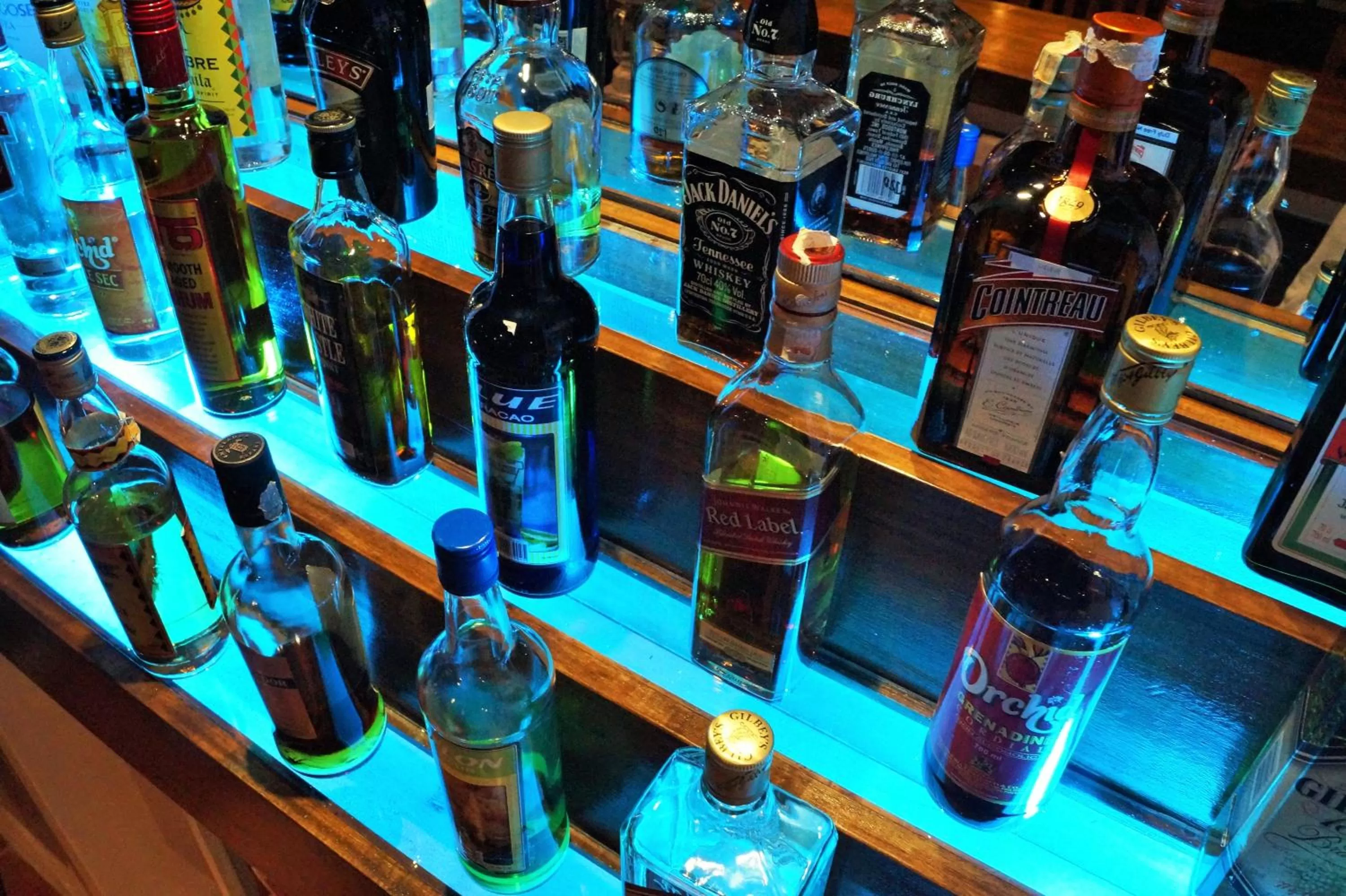 Lounge or bar in Kav&#x27;s Beach Resort