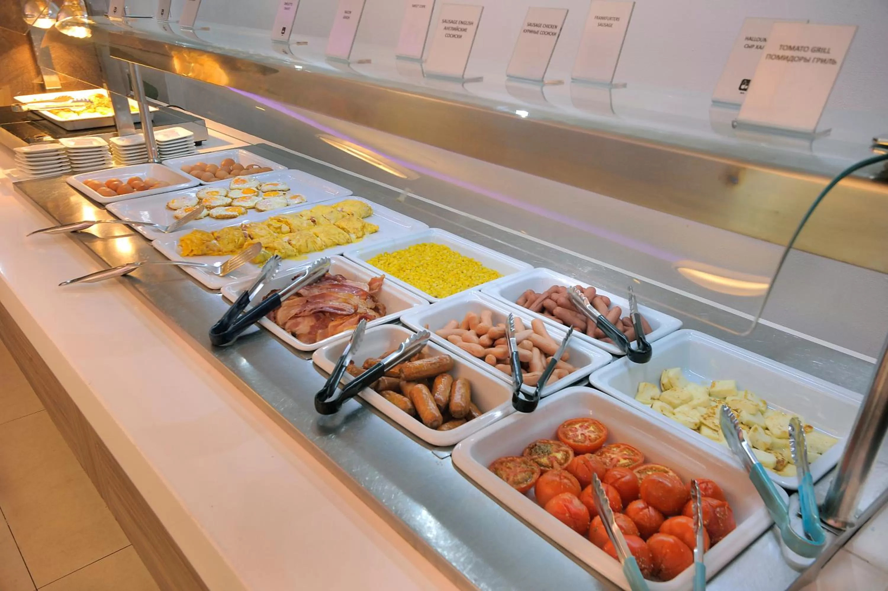 Breakfast in Nestor Hotel