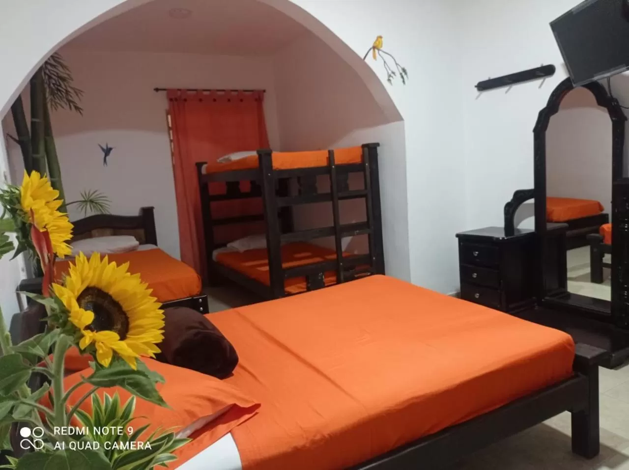 Photo of the whole room in Hotel Plaza Calarcá