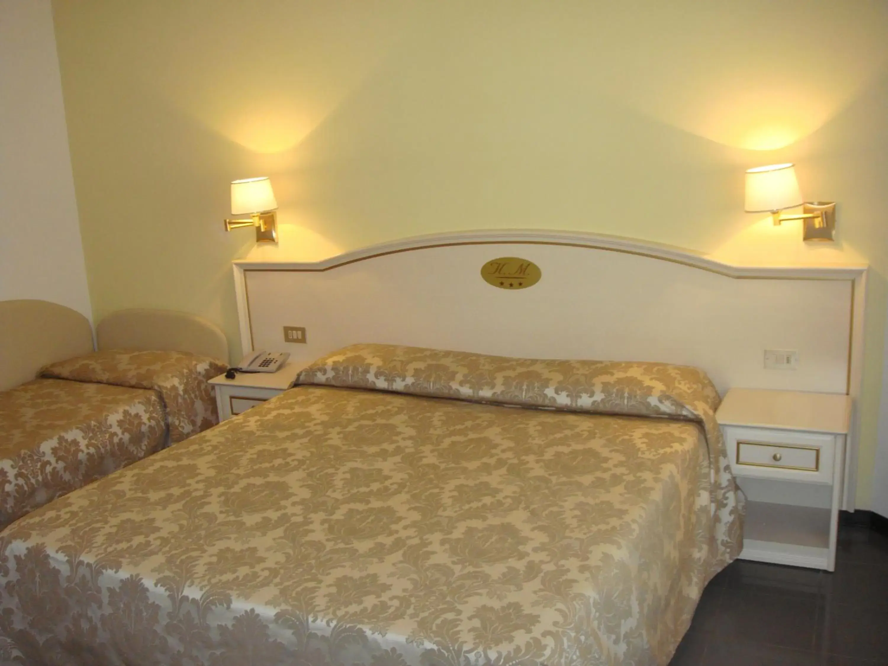 Standard Triple Room - single occupancy in Hotel La Meridiana Standard Triple Room - single occupancy in Hotel La Meridiana