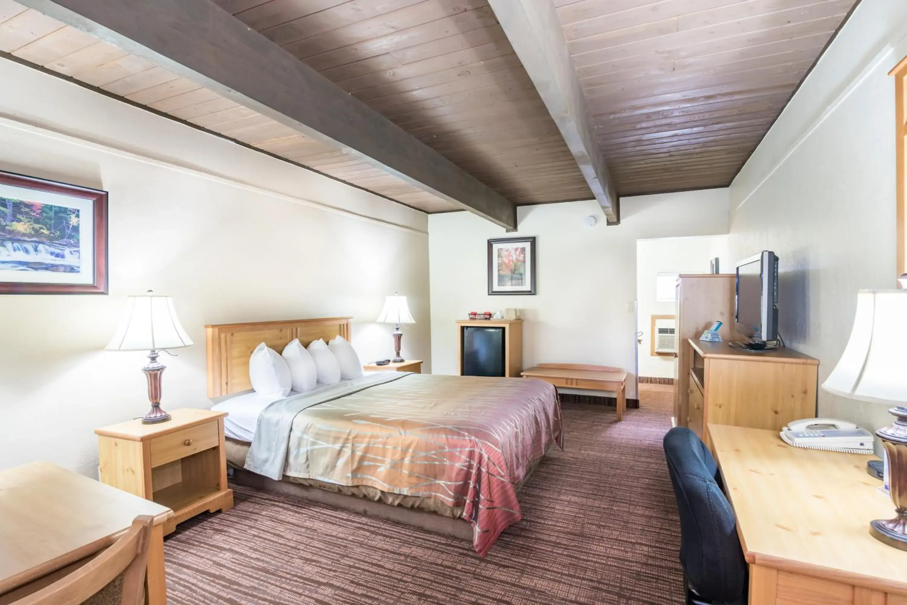 Bed in Teton West Motel