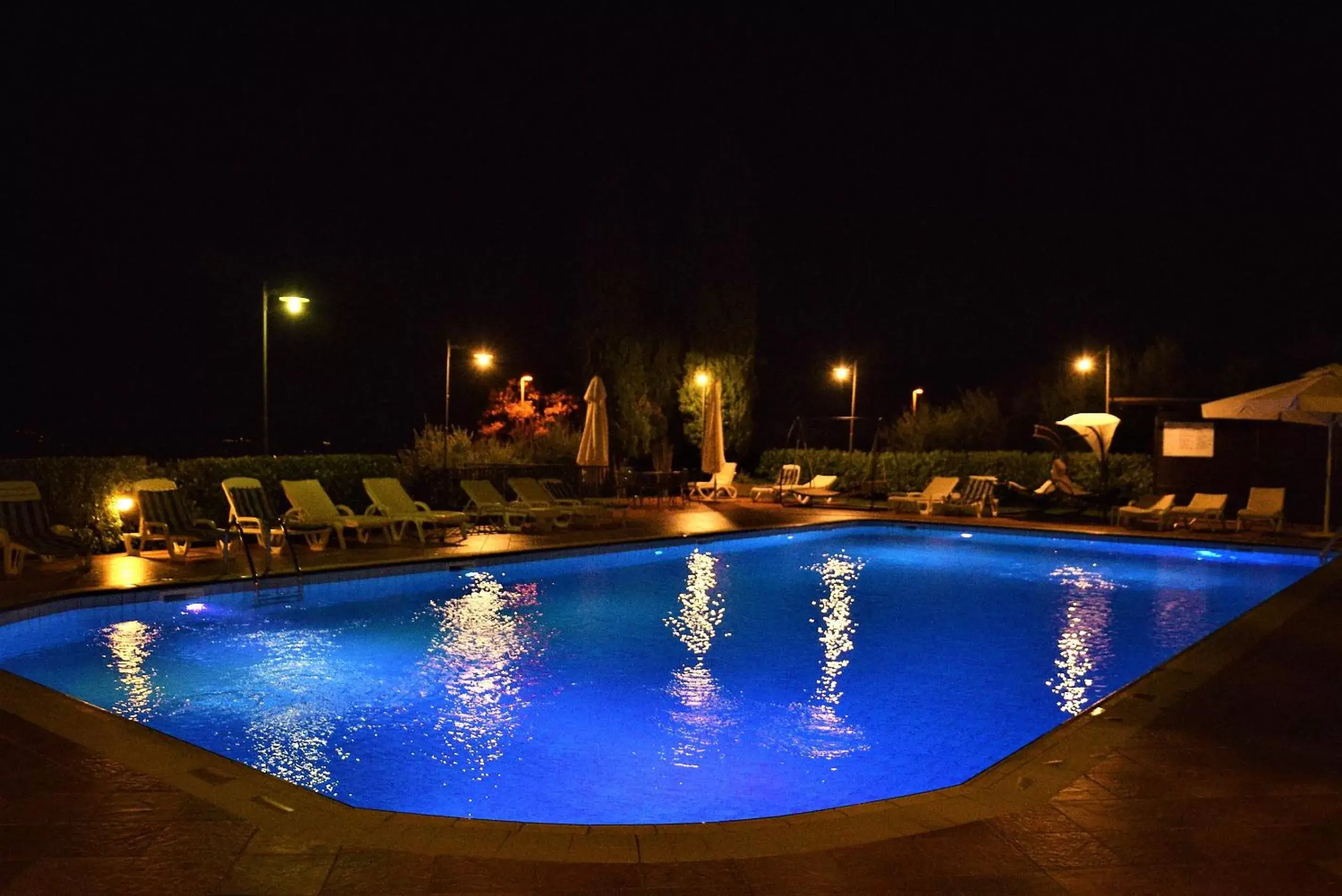 Property building, Swimming Pool in Hotel La Terrazza RESTAURANT & SPA