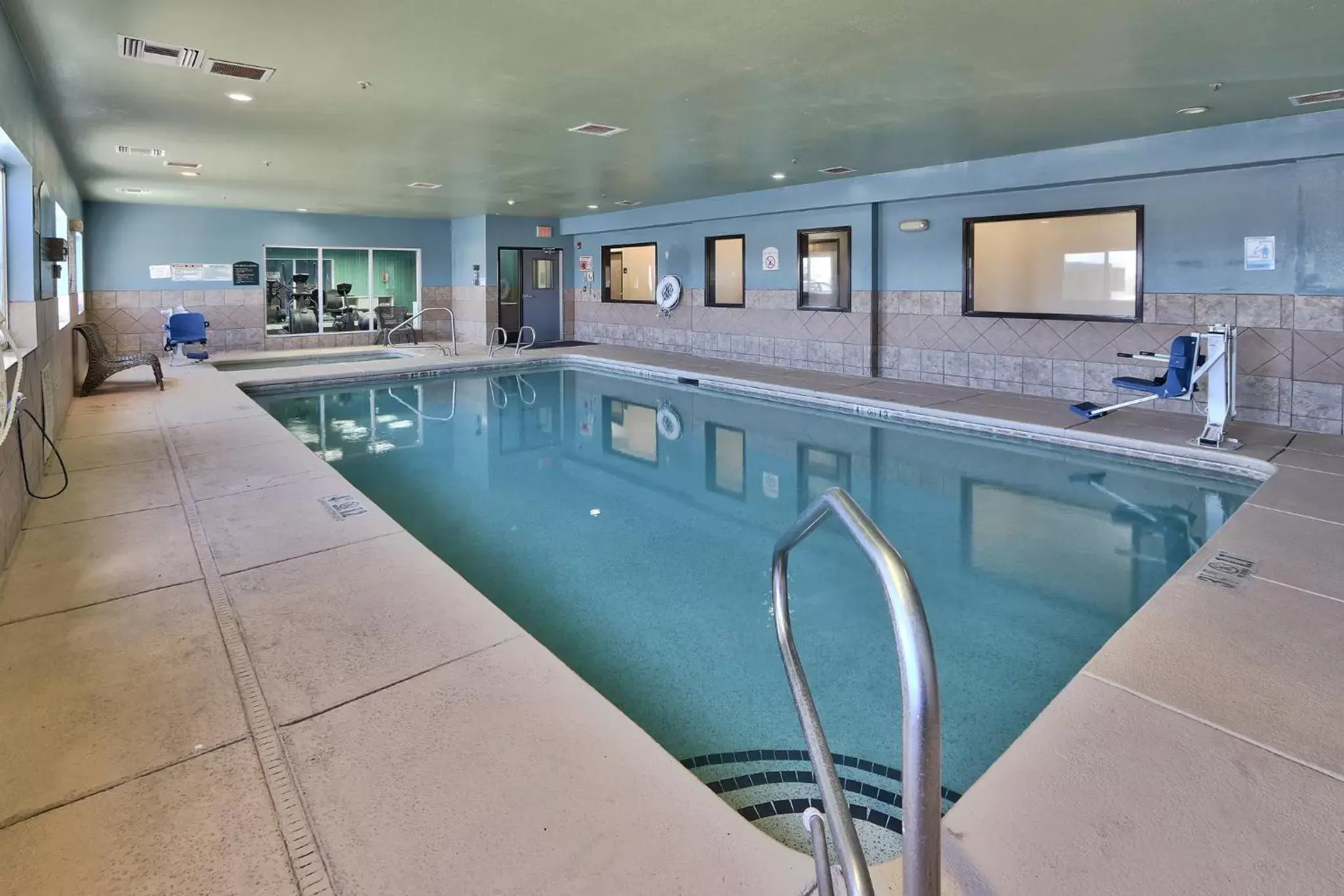 Swimming Pool in Holiday Inn Express & Suites Portales, an IHG Hotel