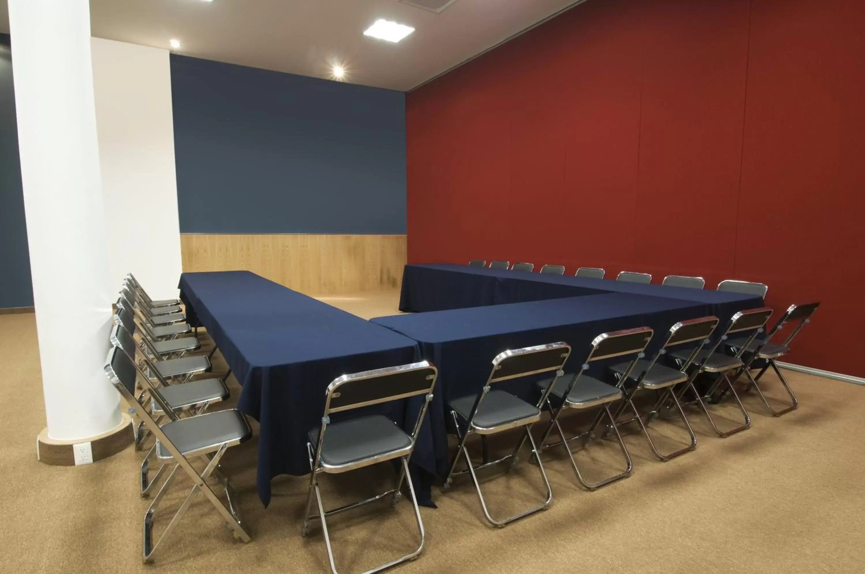 Meeting/conference room in One Puebla FINSA