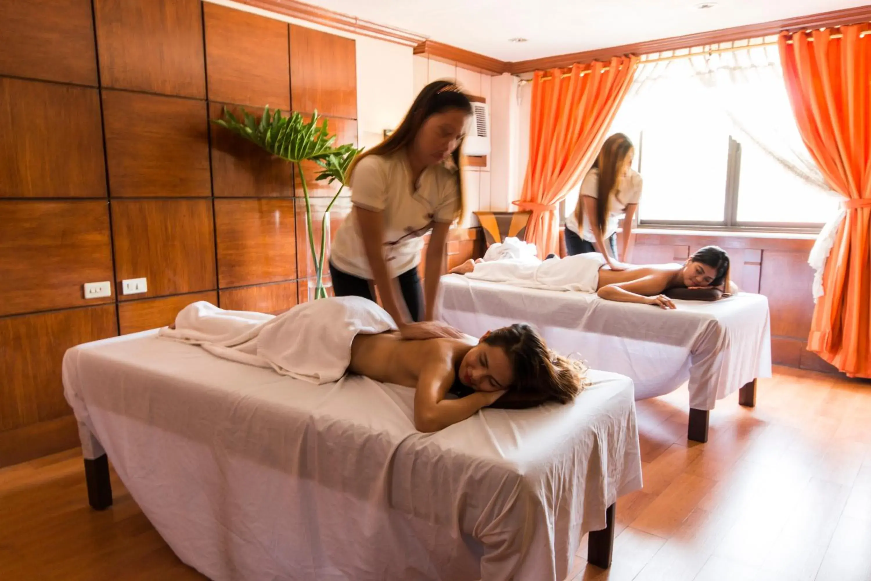 Massage, Guests in Miramar Hotel