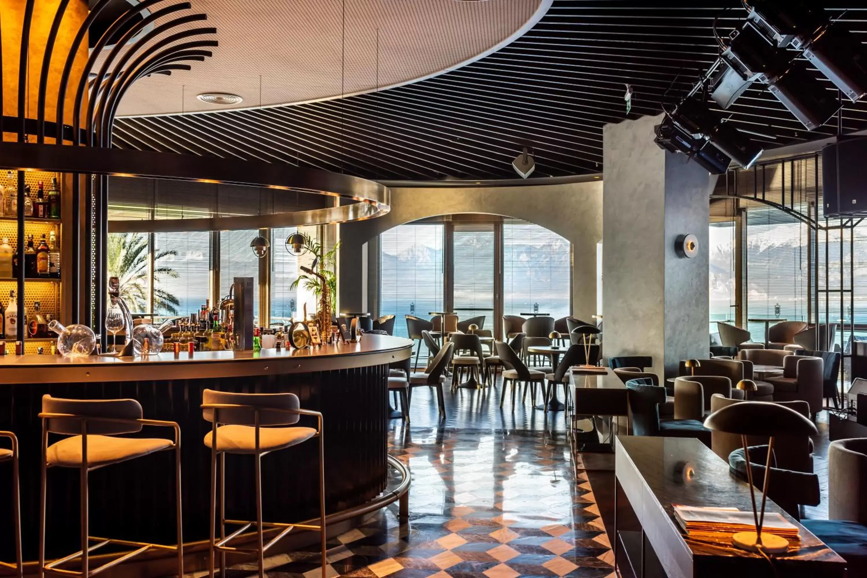 Lounge or bar, Restaurant/Places to Eat in Akra Hotel