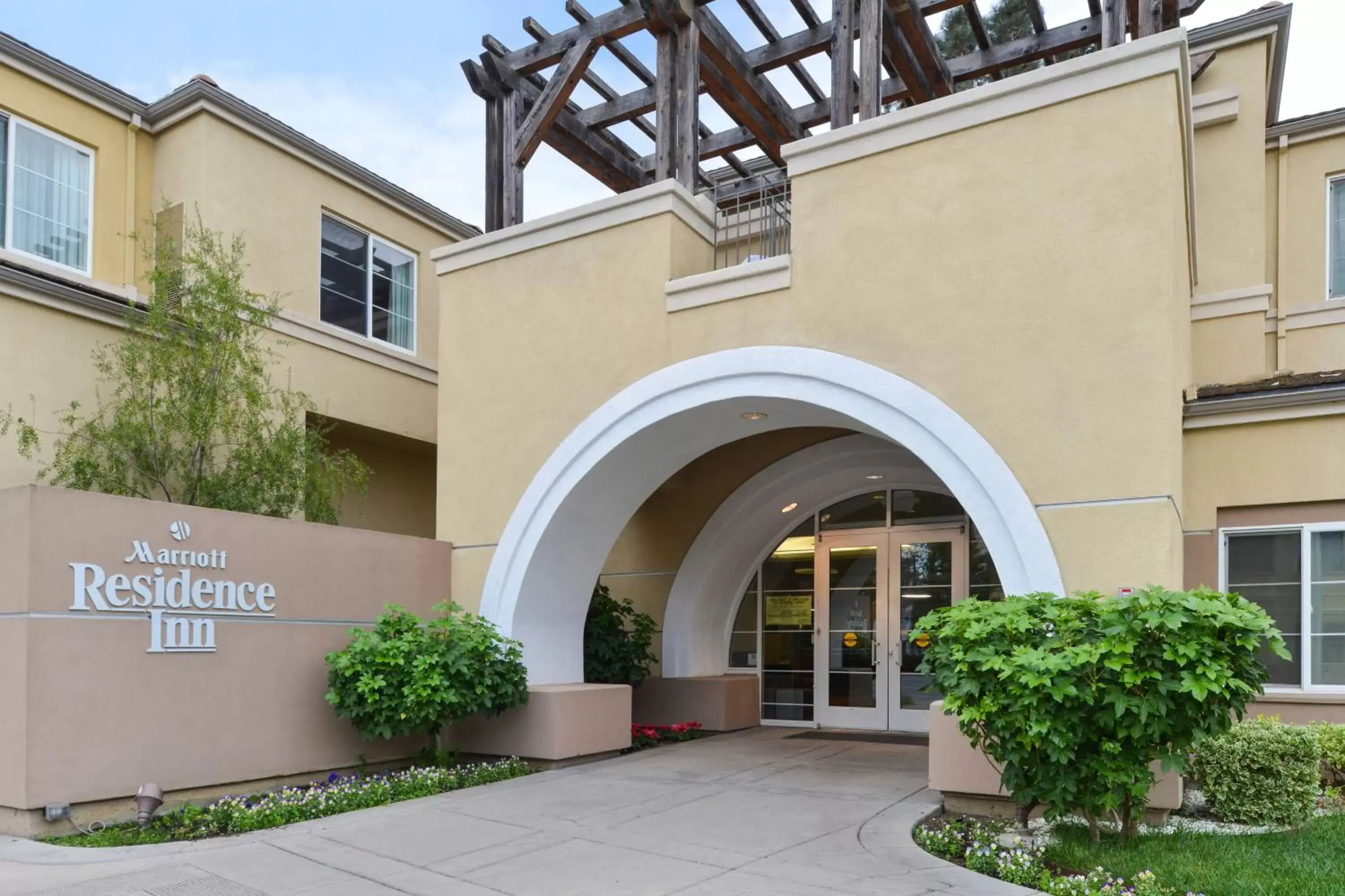 Property Building in Residence Inn Palo Alto Los Altos