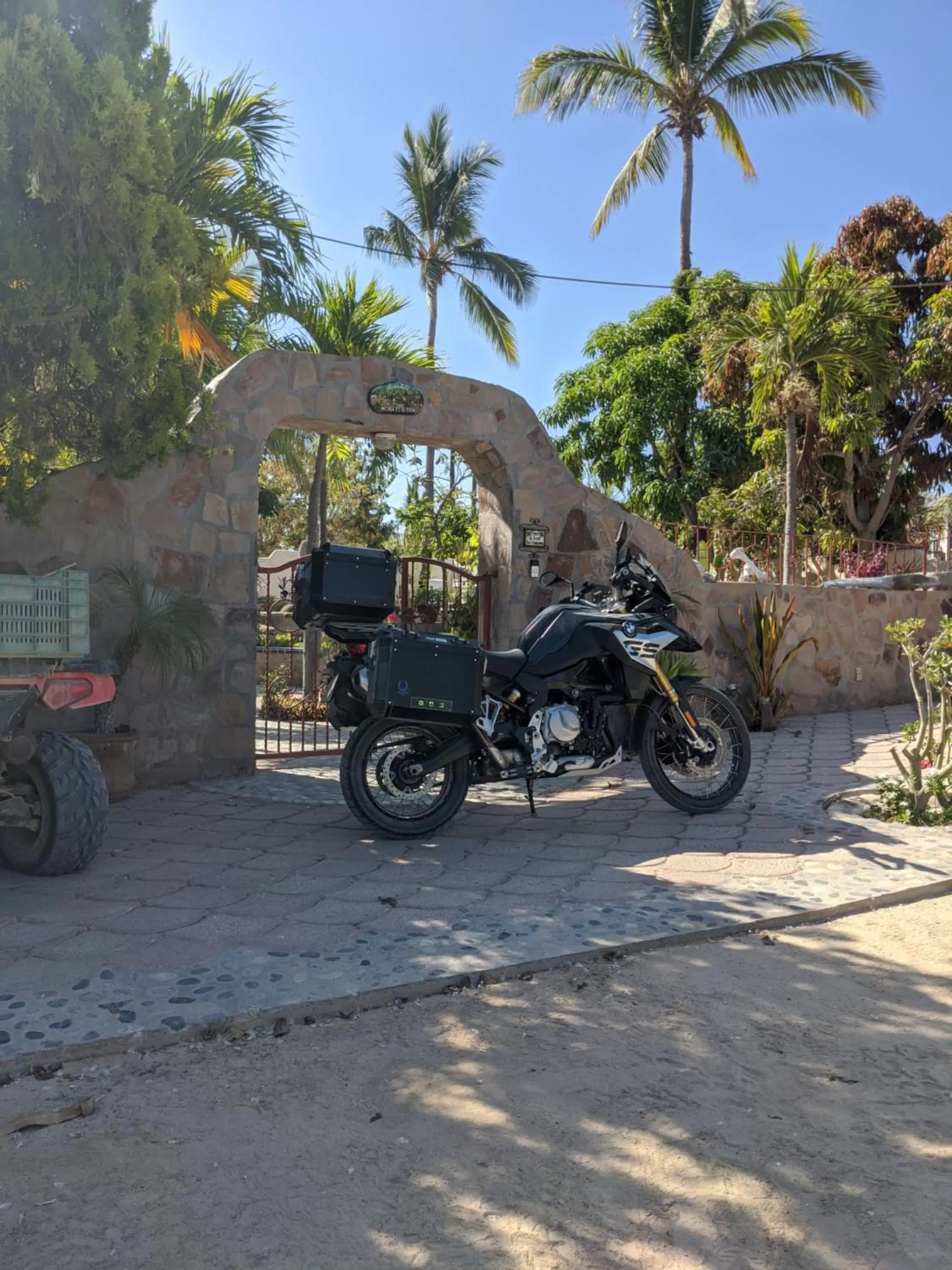 Facade/entrance in Hacienda De Palmas
