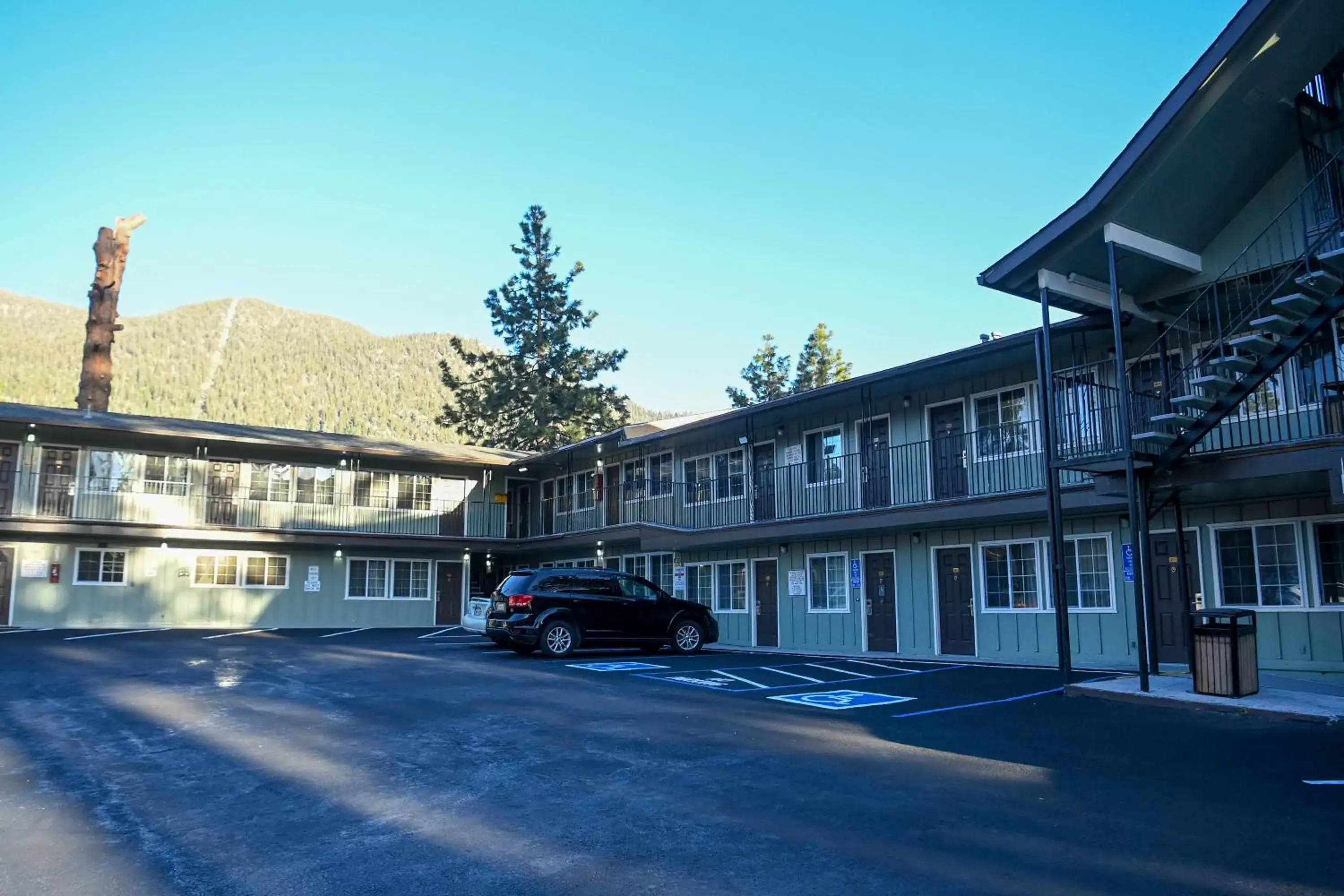 Property Building in Budget INN At The Heavenly Gondola