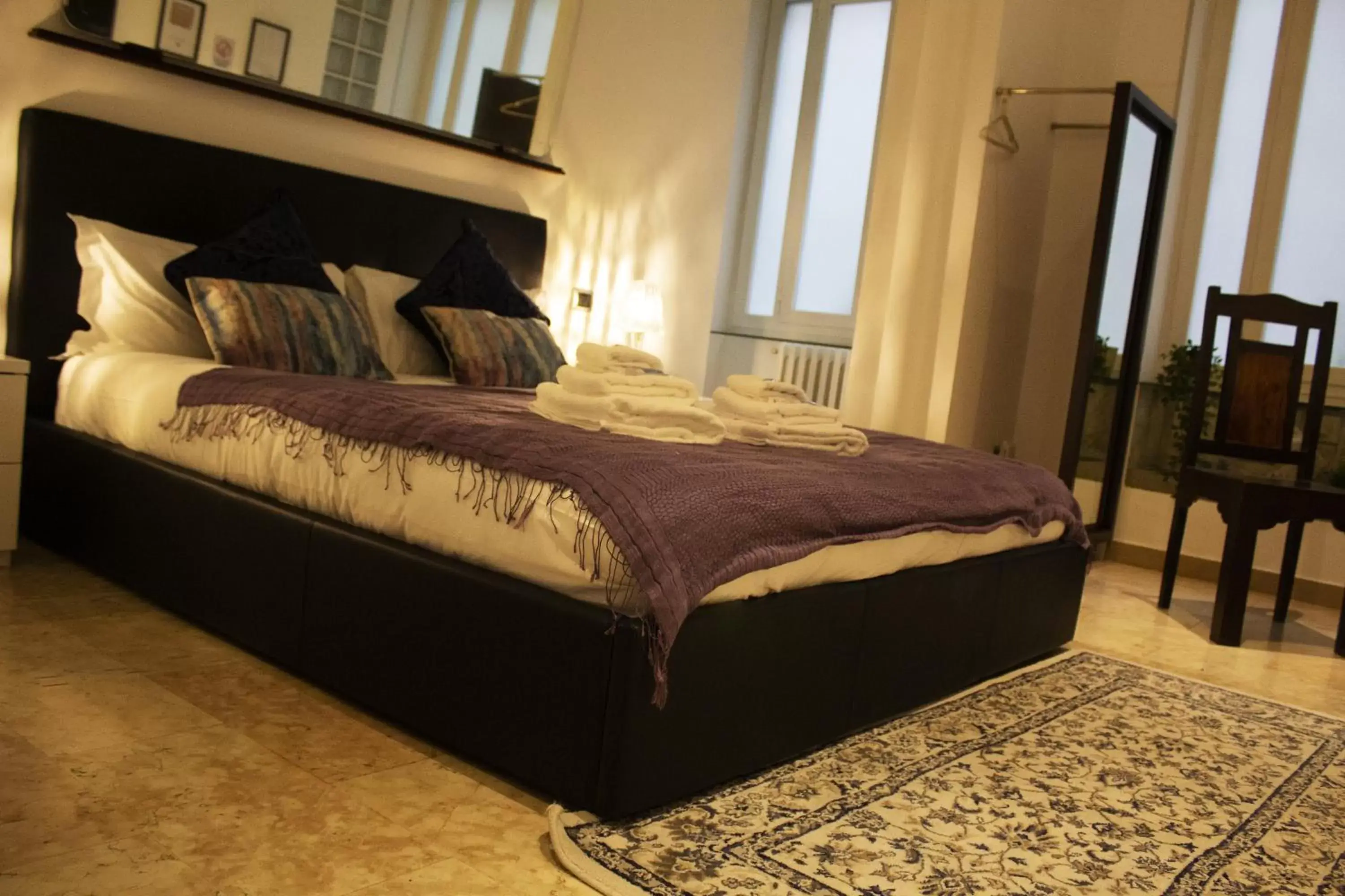 Photo of the whole room, Bed in Naviglio81