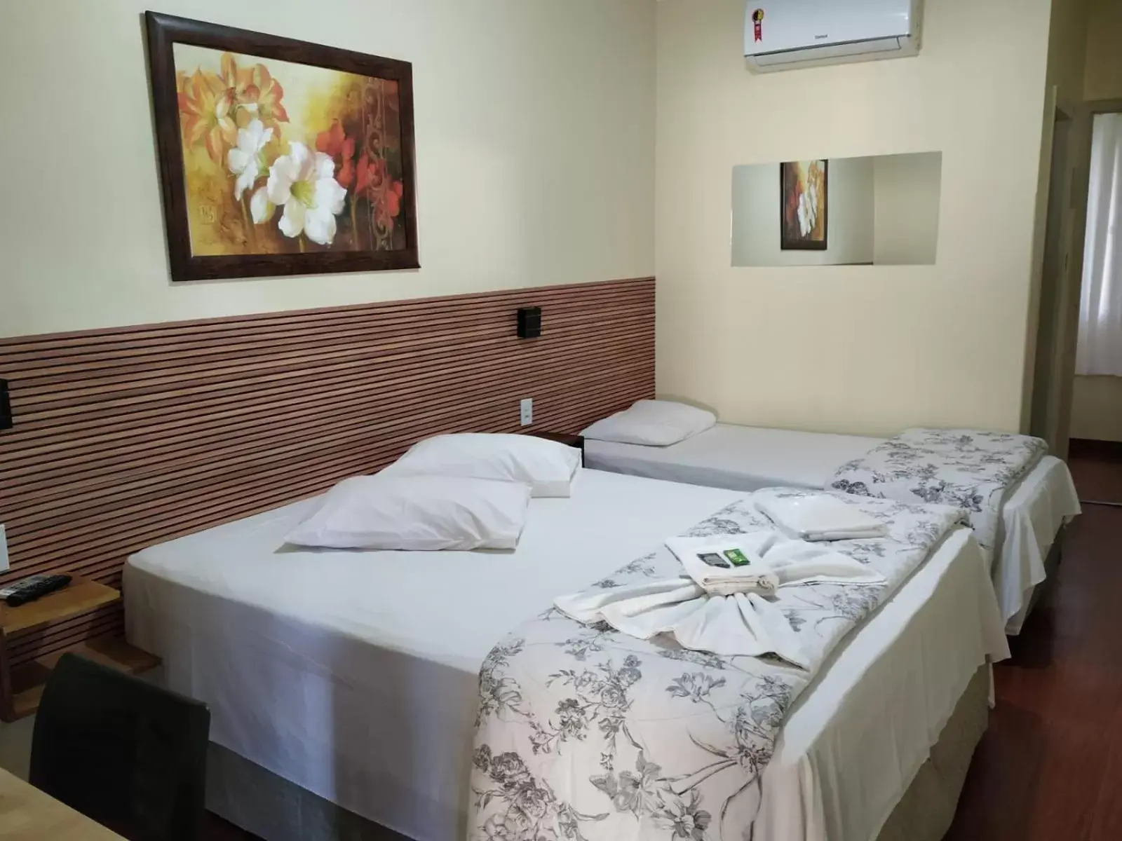 Superior Triple Room - single occupancy in Hotel Garfo de Ouro Superior Triple Room - single occupancy in Hotel Garfo de Ouro