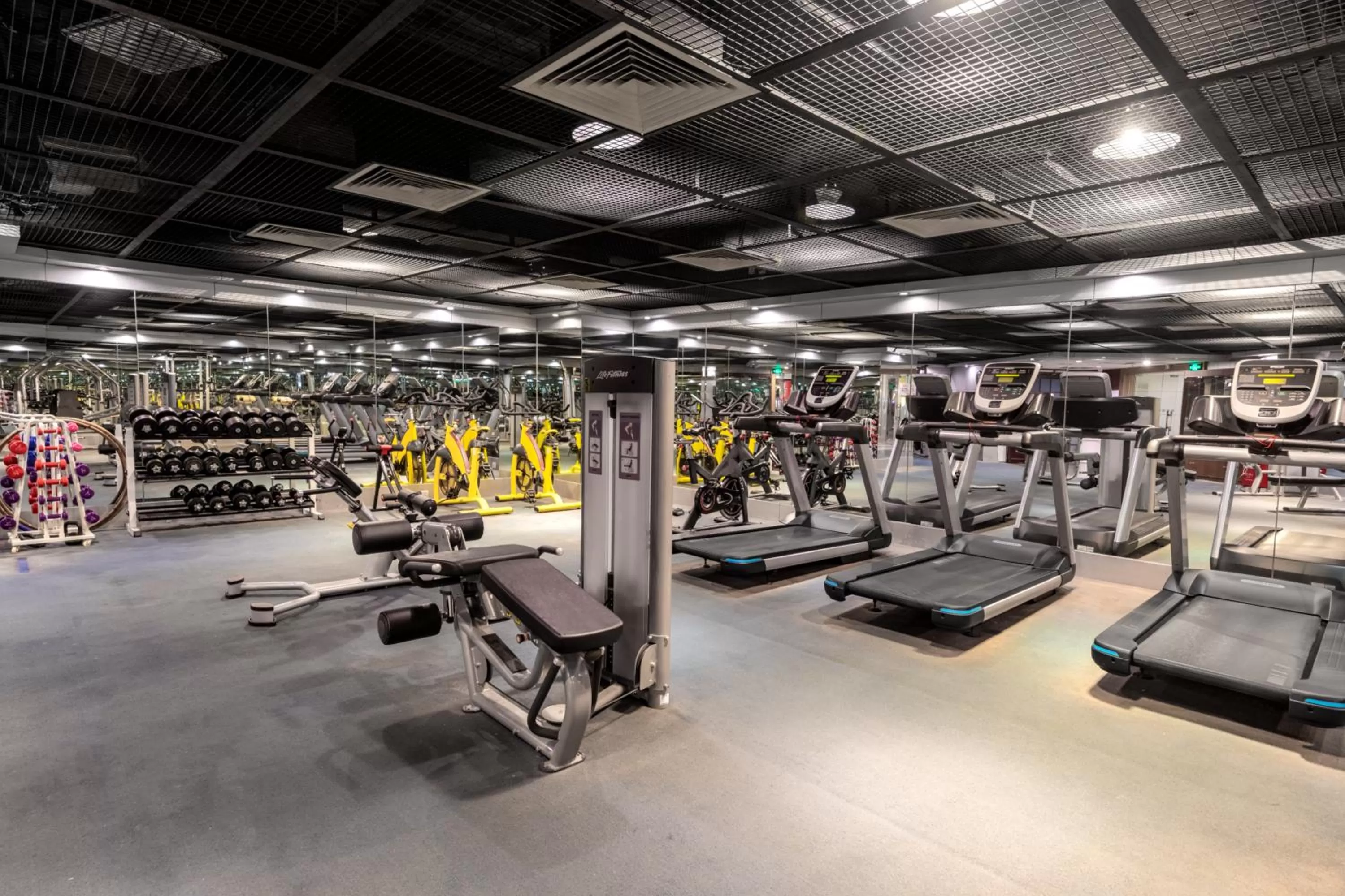 Fitness centre/facilities in Guangdong Hotel (Zhuhai)
