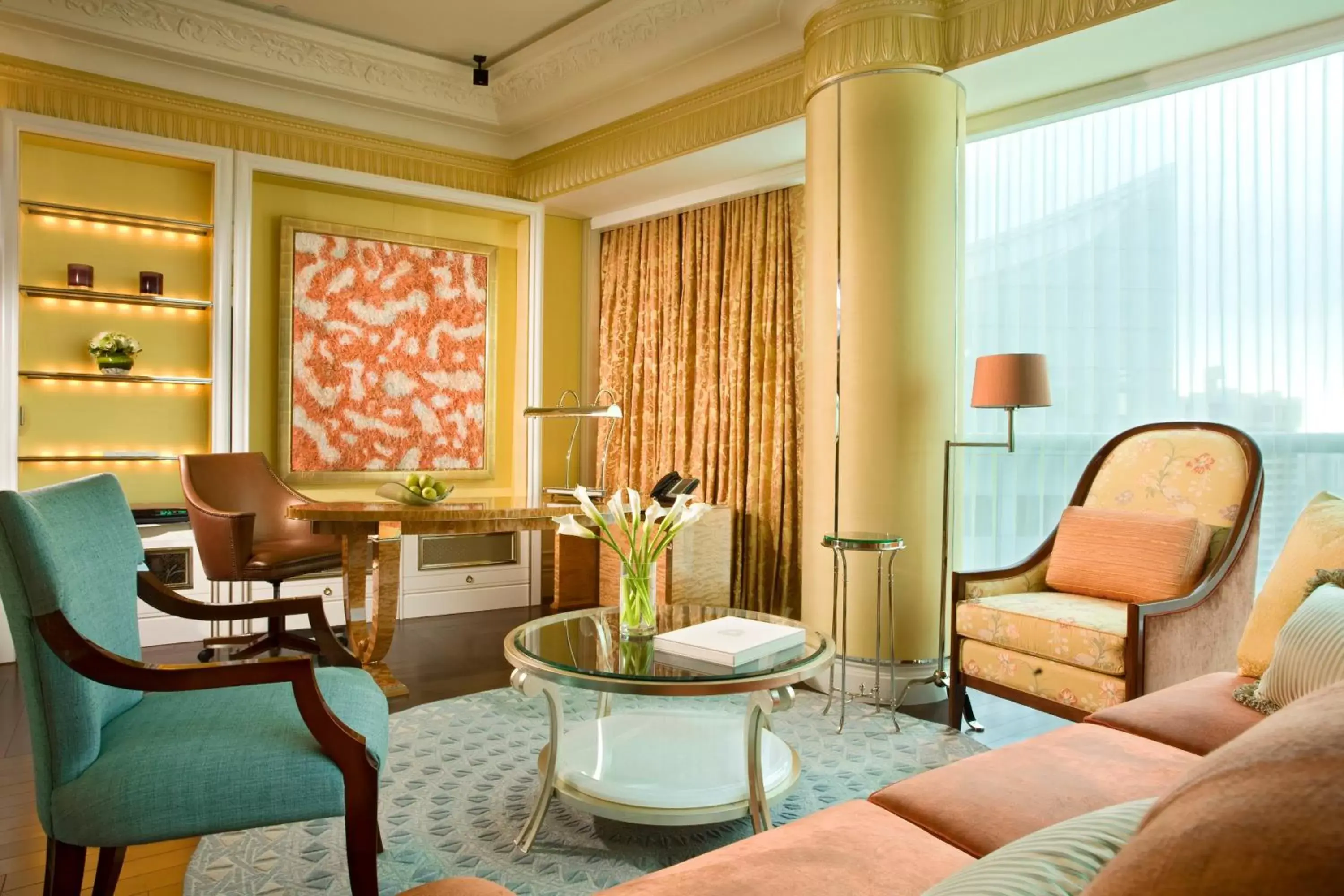 Living room, Seating Area in The St Regis Singapore