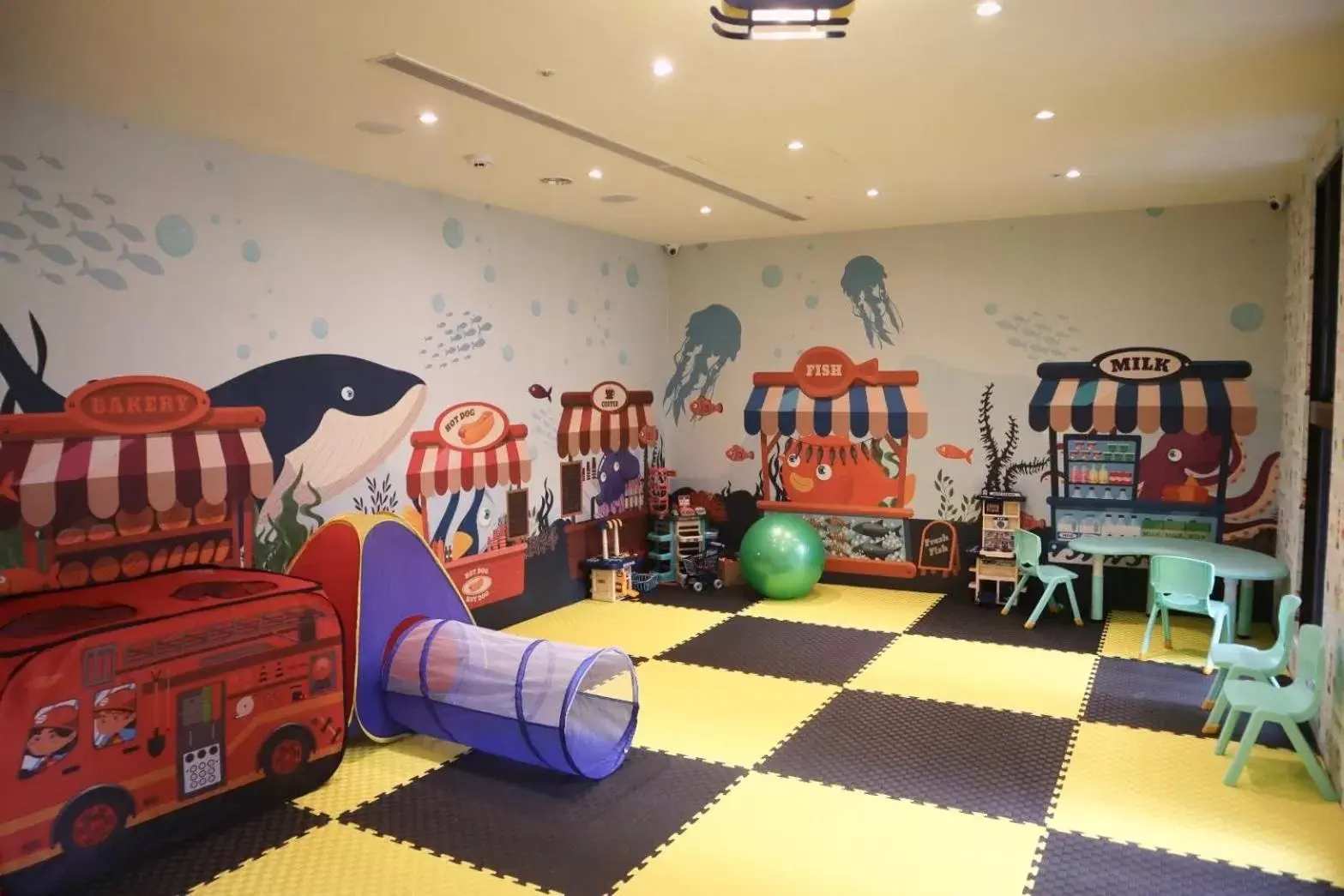 Children play ground, Fitness Center/Facilities in Tenz Go Hotel