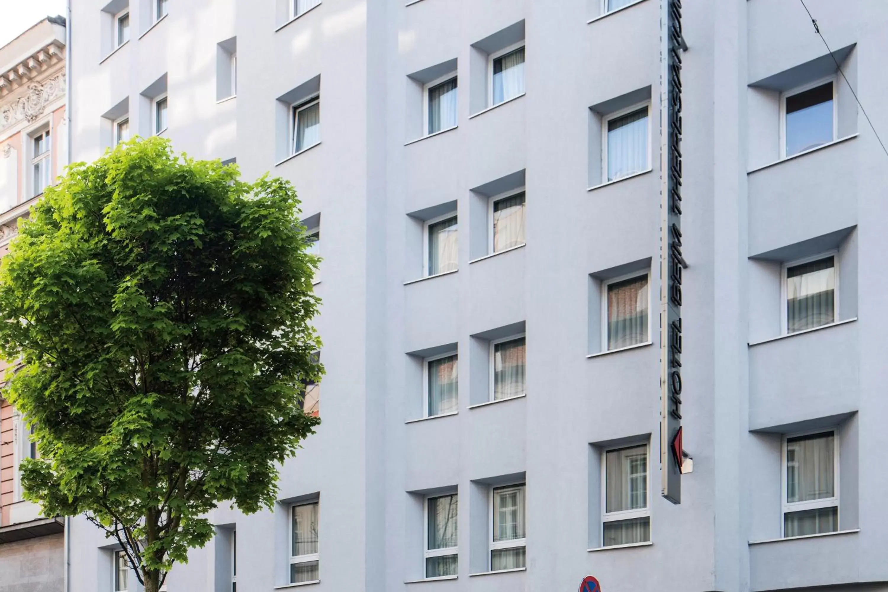 Property building in Austria Trend Hotel beim Theresianum Wien Property building in Austria Trend Hotel beim Theresianum Wien