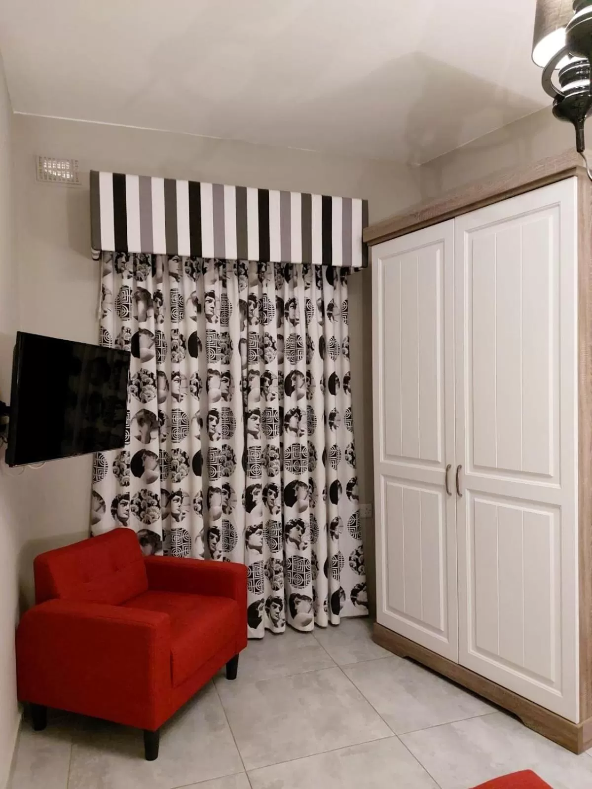 TV and multimedia in Casa Birmula Boutique Hotel