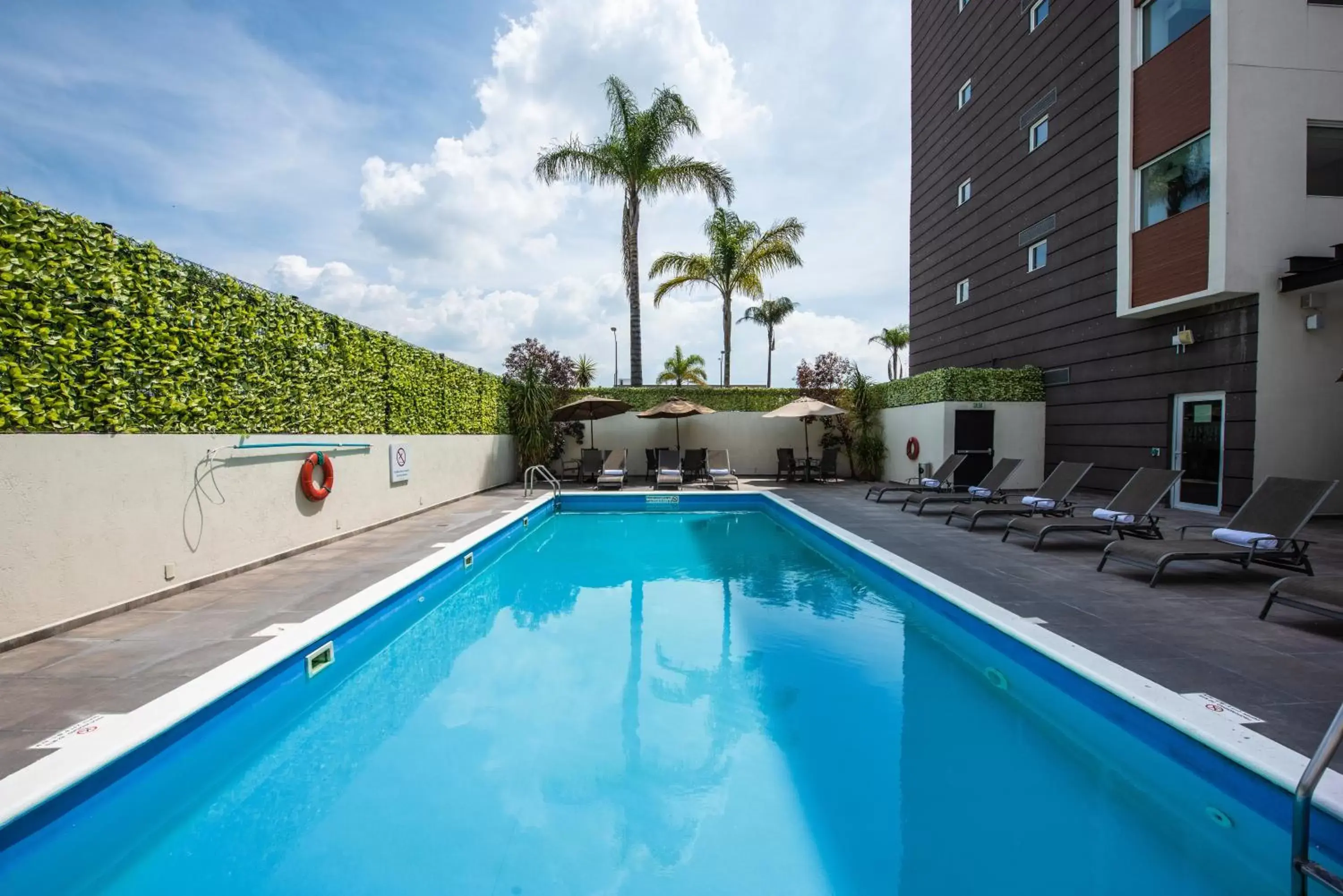 Swimming Pool in Holiday Inn Express and Suites Celaya, an IHG Hotel