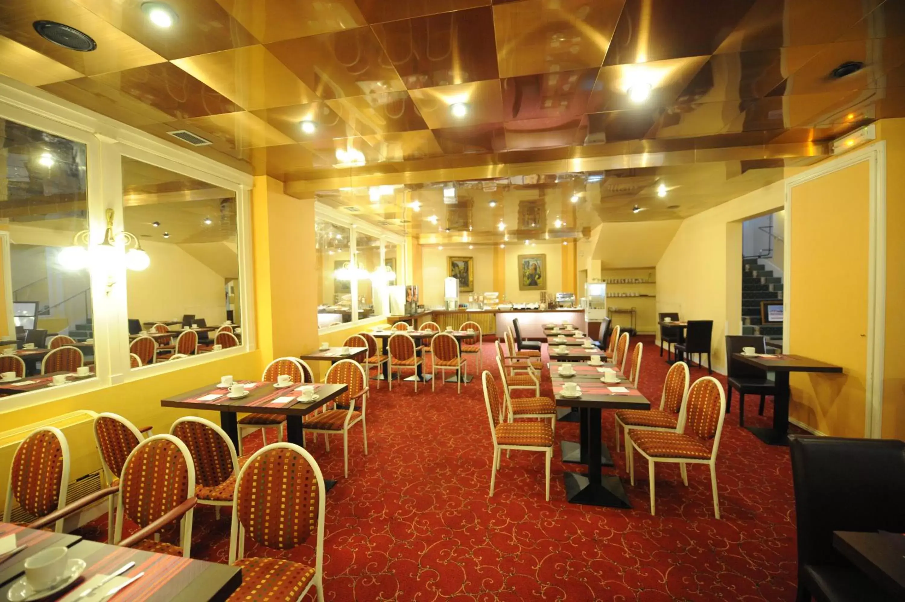 Restaurant/Places to Eat in Best Western Continental Pau Centre