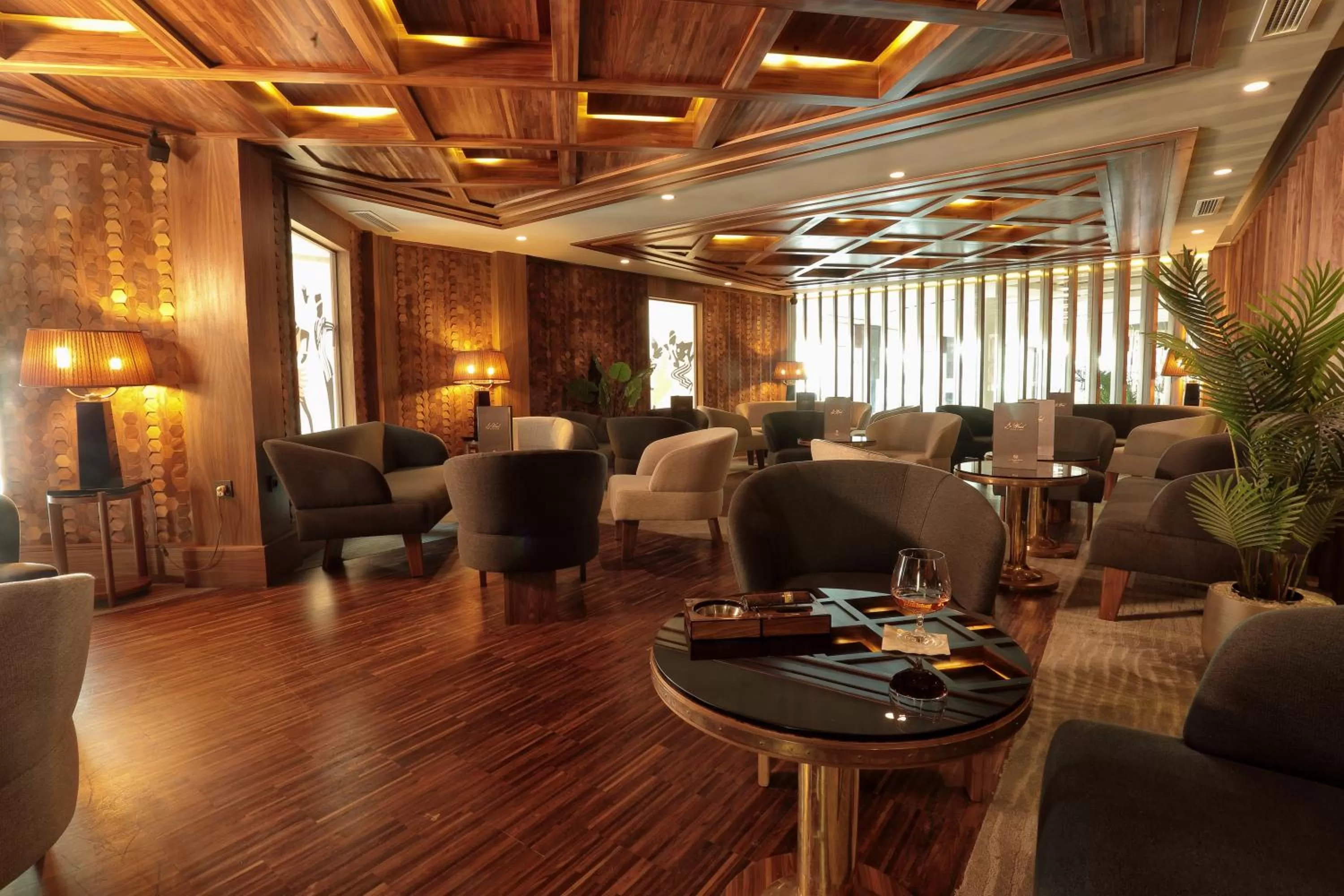 Restaurant/places to eat in Le Palace d'Anfa