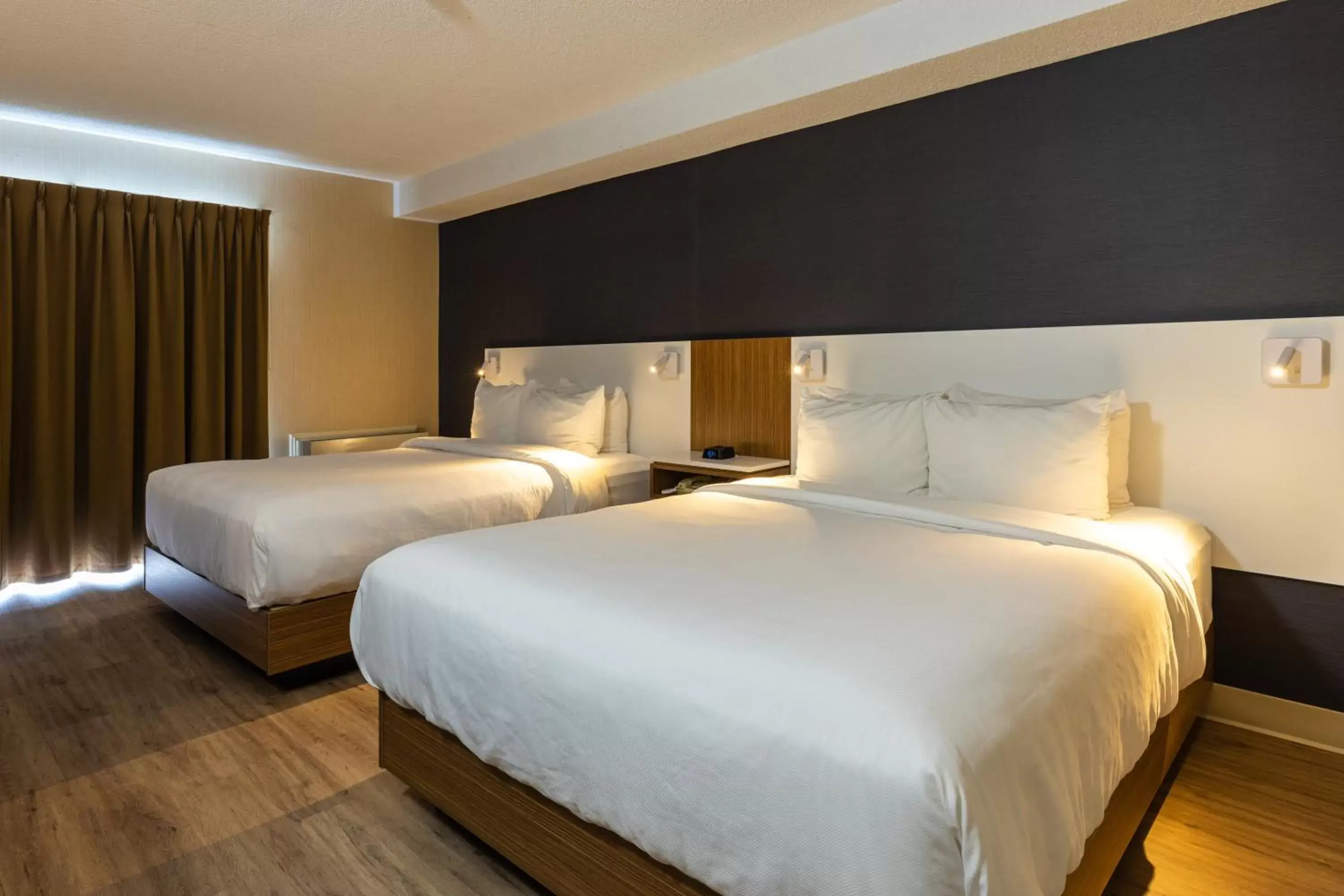 Bedroom, Bed in Comfort Inn Bedroom, Bed in Comfort Inn