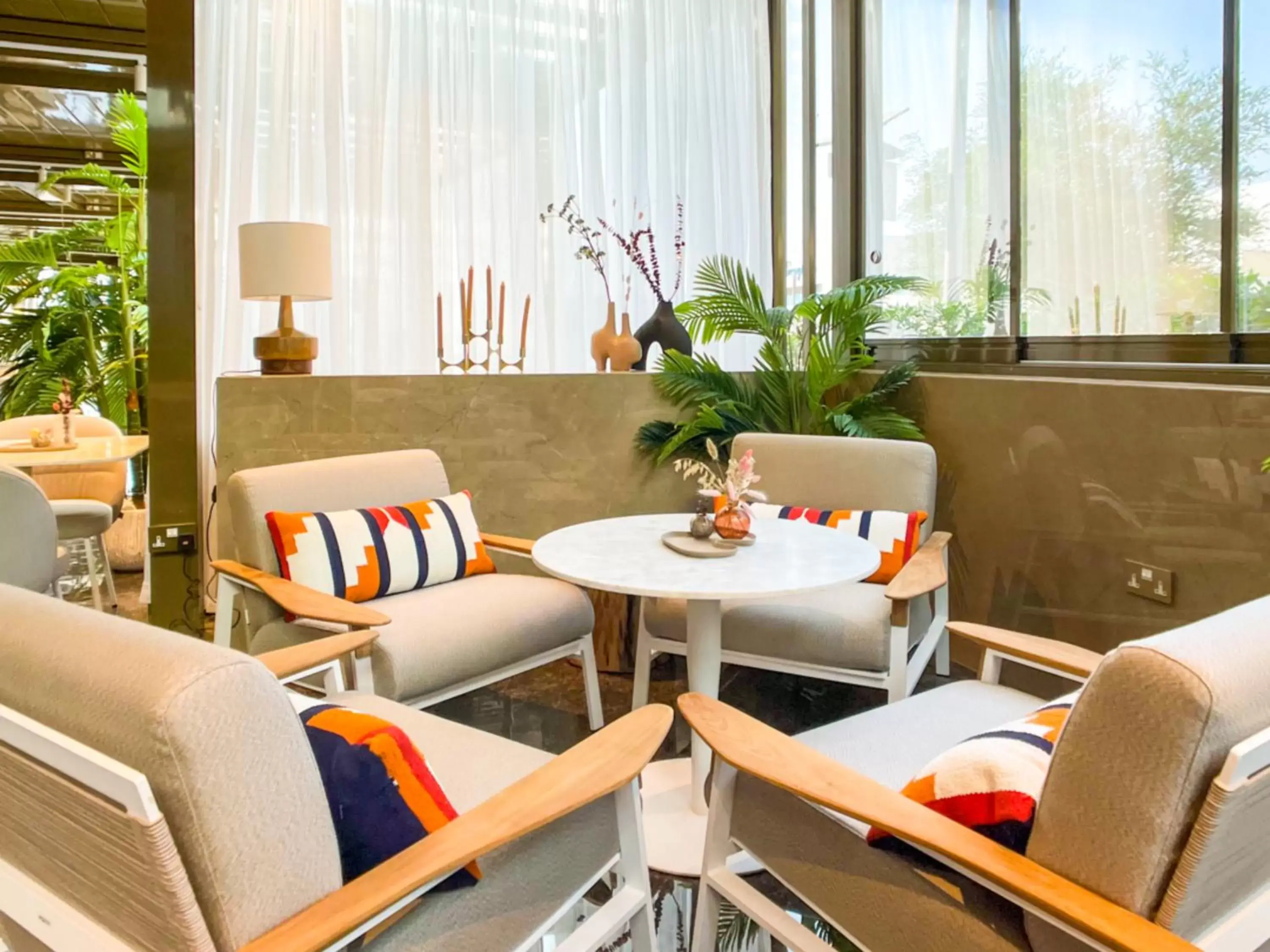 Restaurant/places to eat in voco Doha West Bay Suites, an IHG Hotel