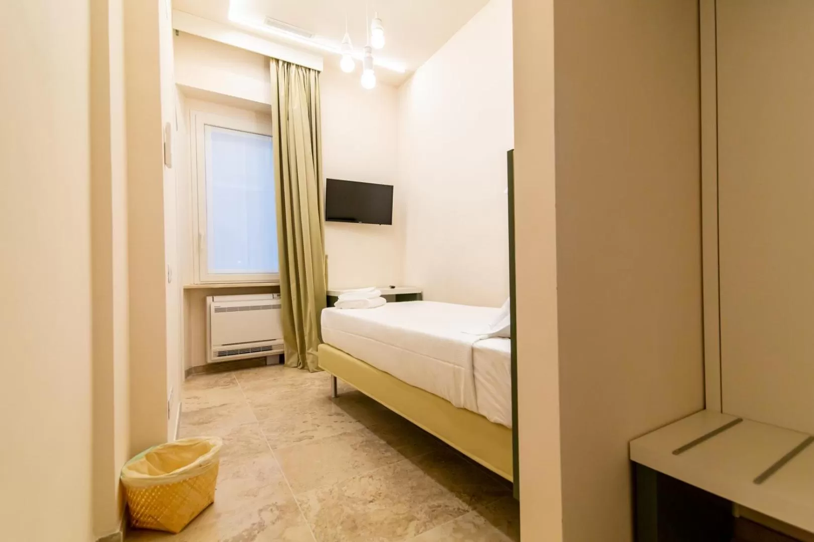 Photo of the whole room, Bed in Migliori Olive Ascolane beds