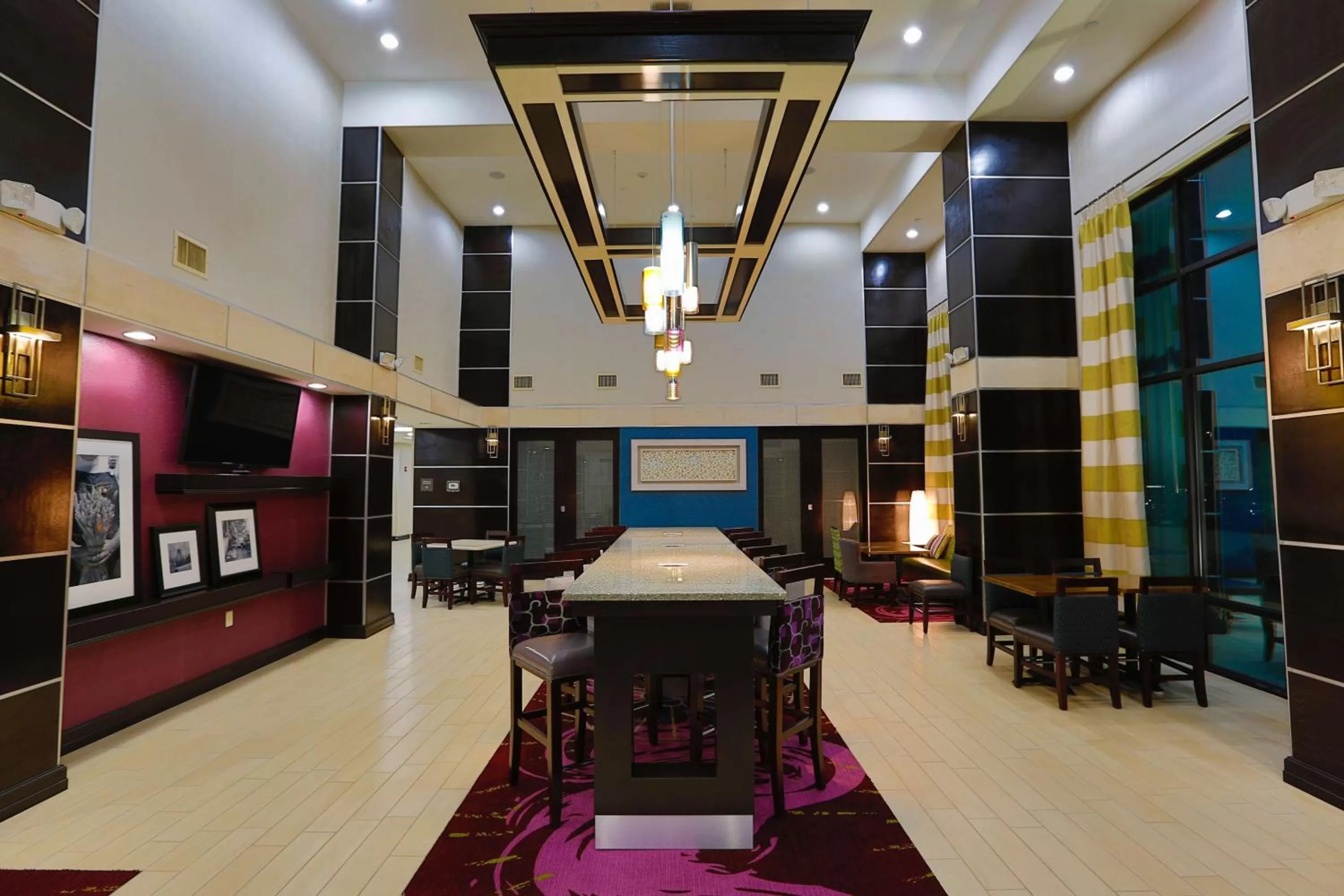 Lobby or reception in Hampton Inn and Suites Missouri City