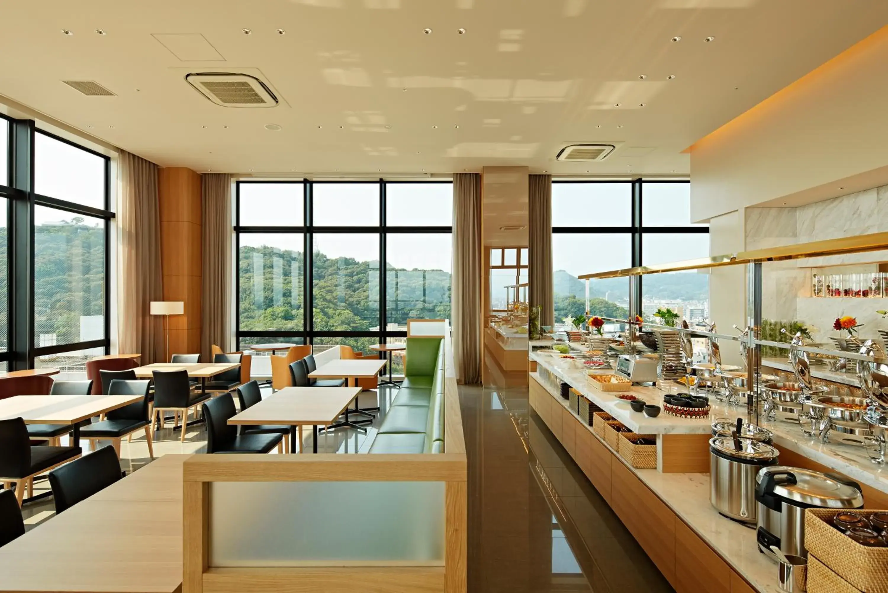 Restaurant/Places to Eat in Candeo Hotels Matsuyama Okaido