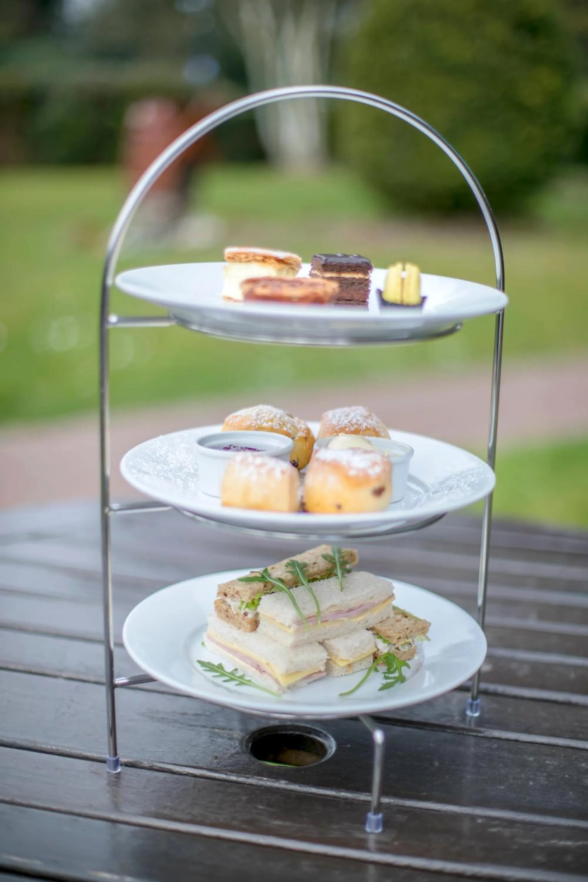 Meals in Denham Grove