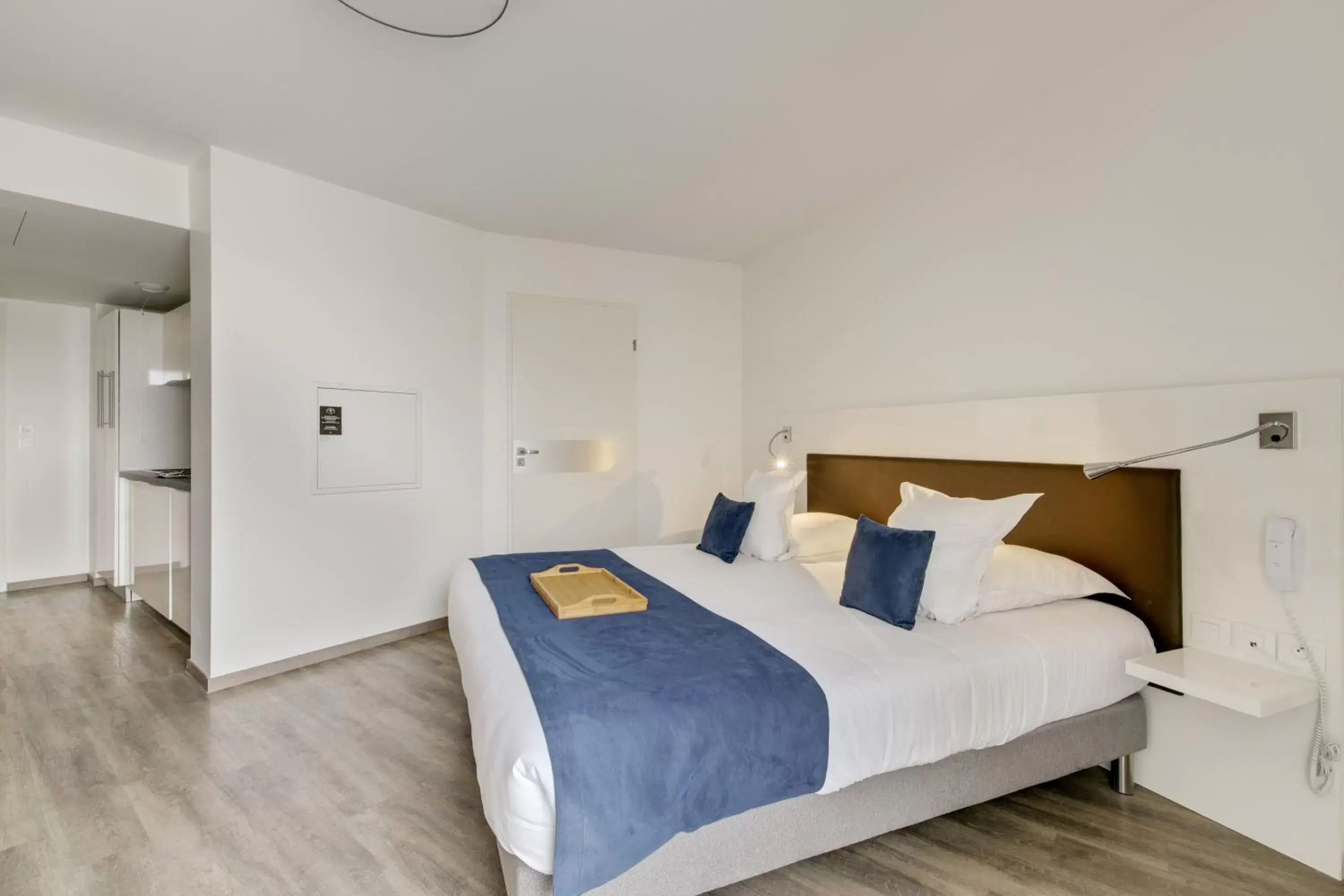 Bed in All Suites Appart Hôtel Bordeaux Pessac
