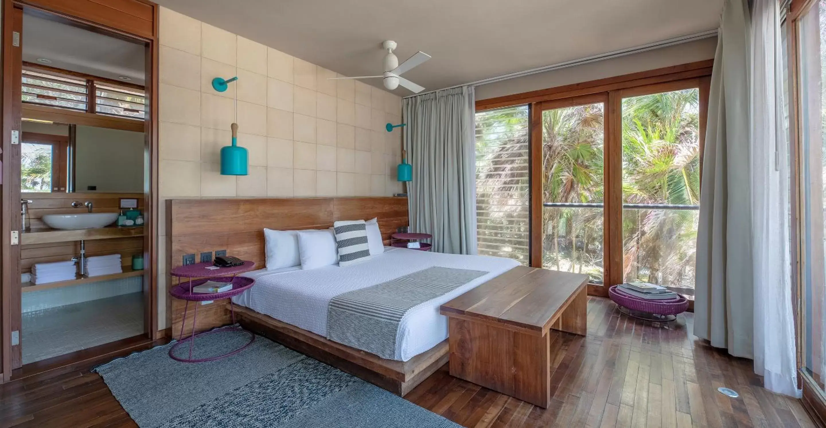 Bed in Mi Amor a Colibri Boutique Hotel-Adults Only