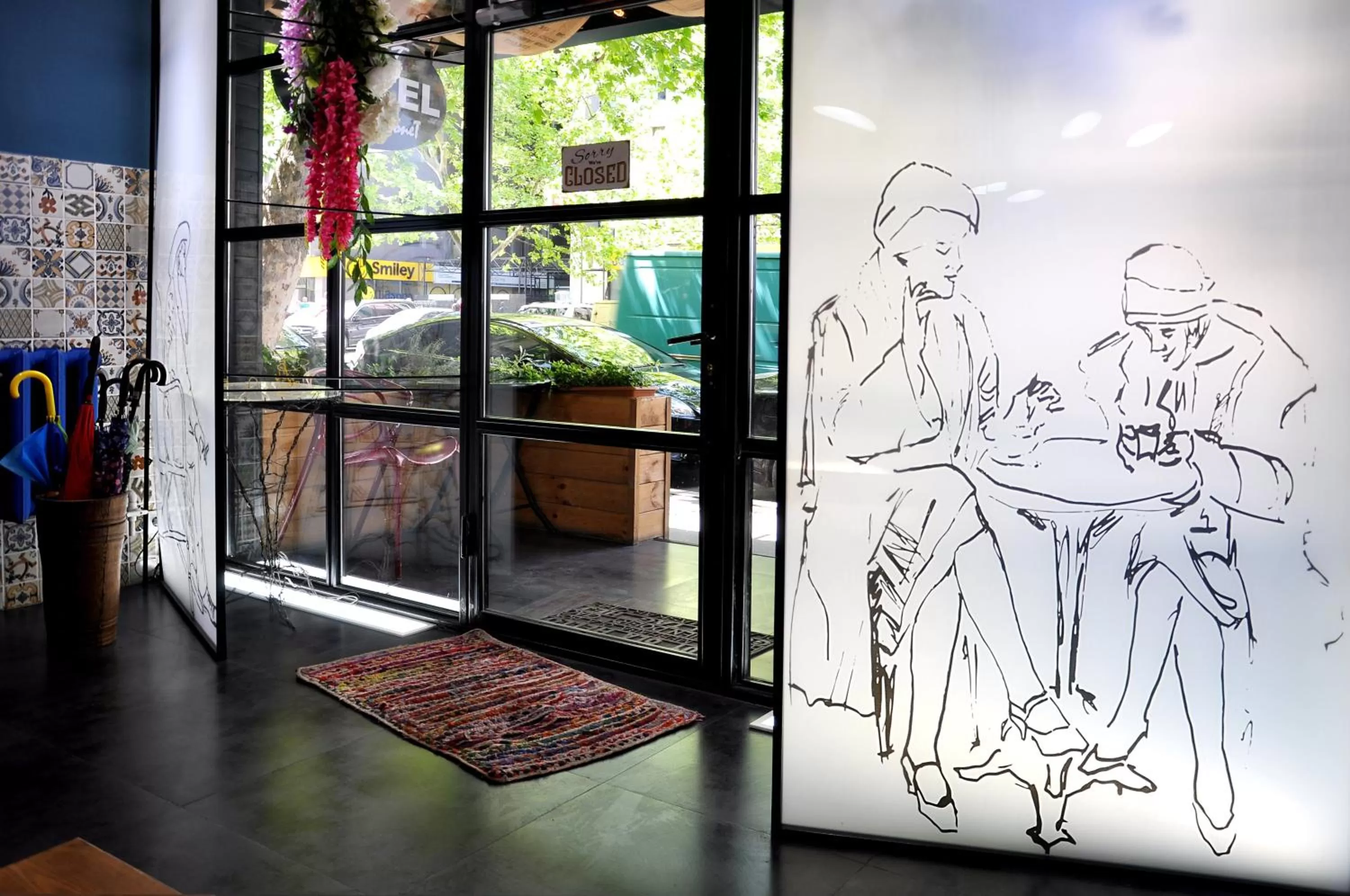 Facade/entrance in Art Hotel Claude Monet