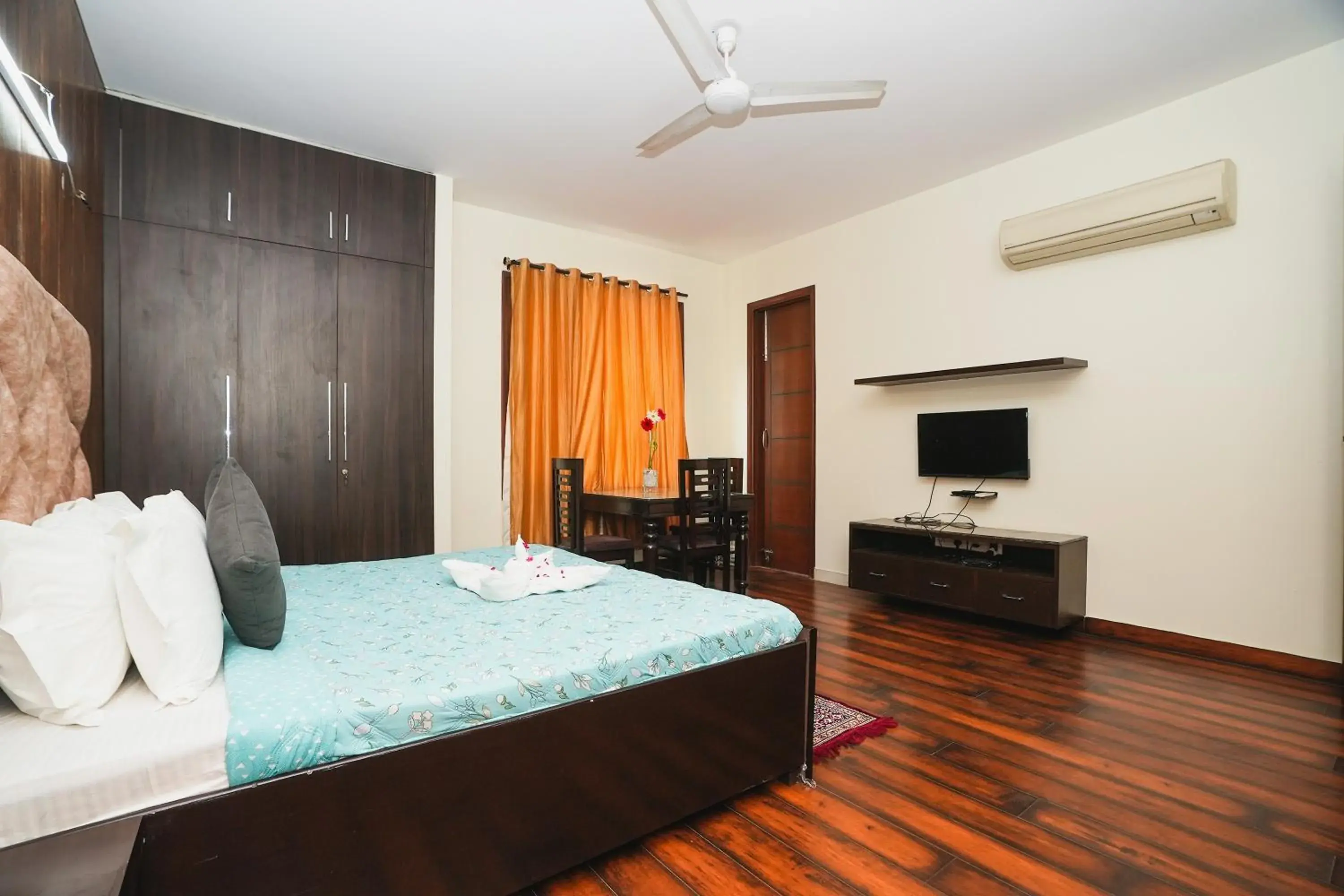 Bed in Mintstar Apartment and Suites, Chittaranjan Park