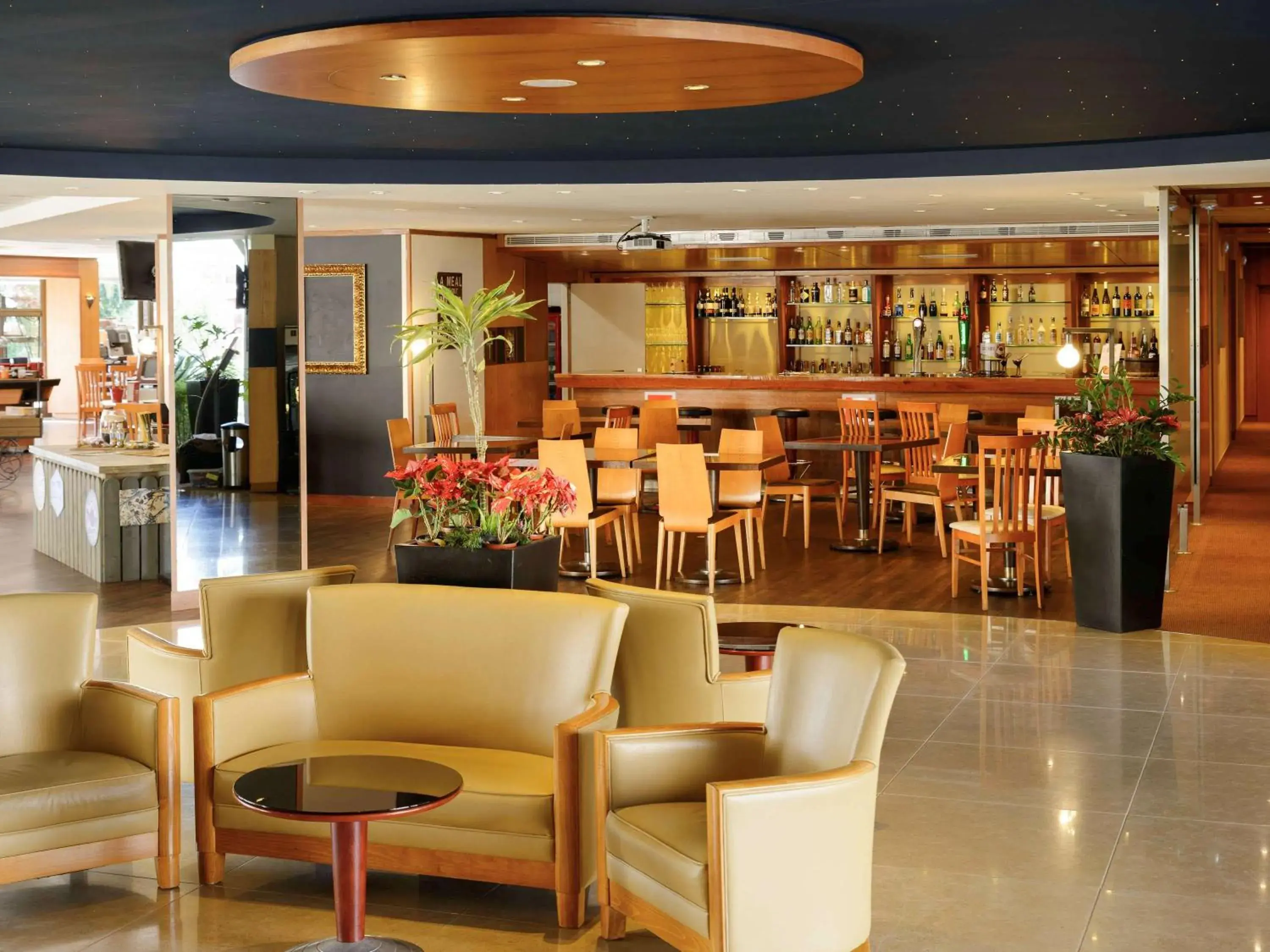 Lounge or bar, Lounge/Bar in Novotel Porto Gaia