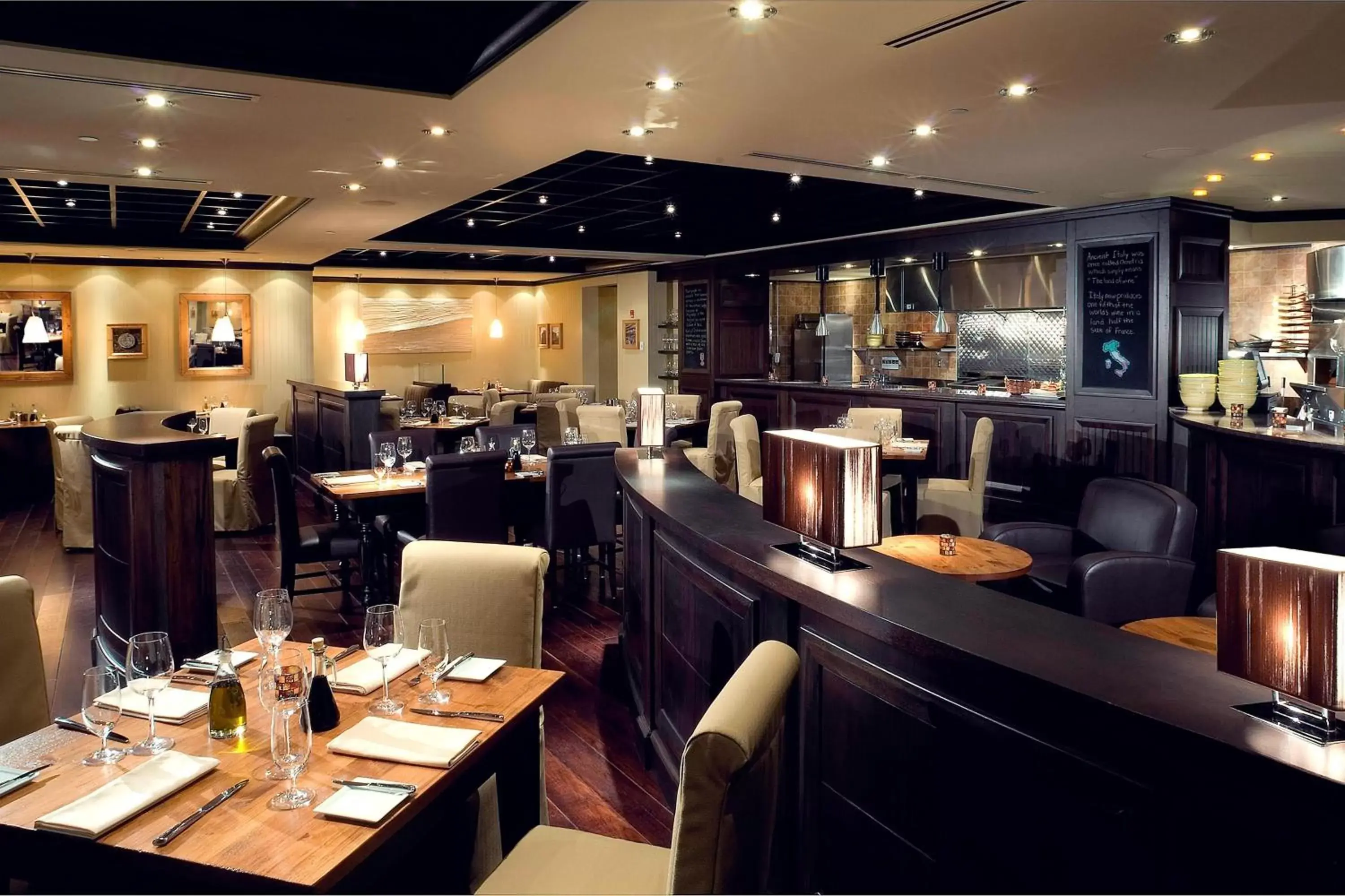 Restaurant/Places to Eat in JW Marriott The Rosseau Muskoka Resort & Spa