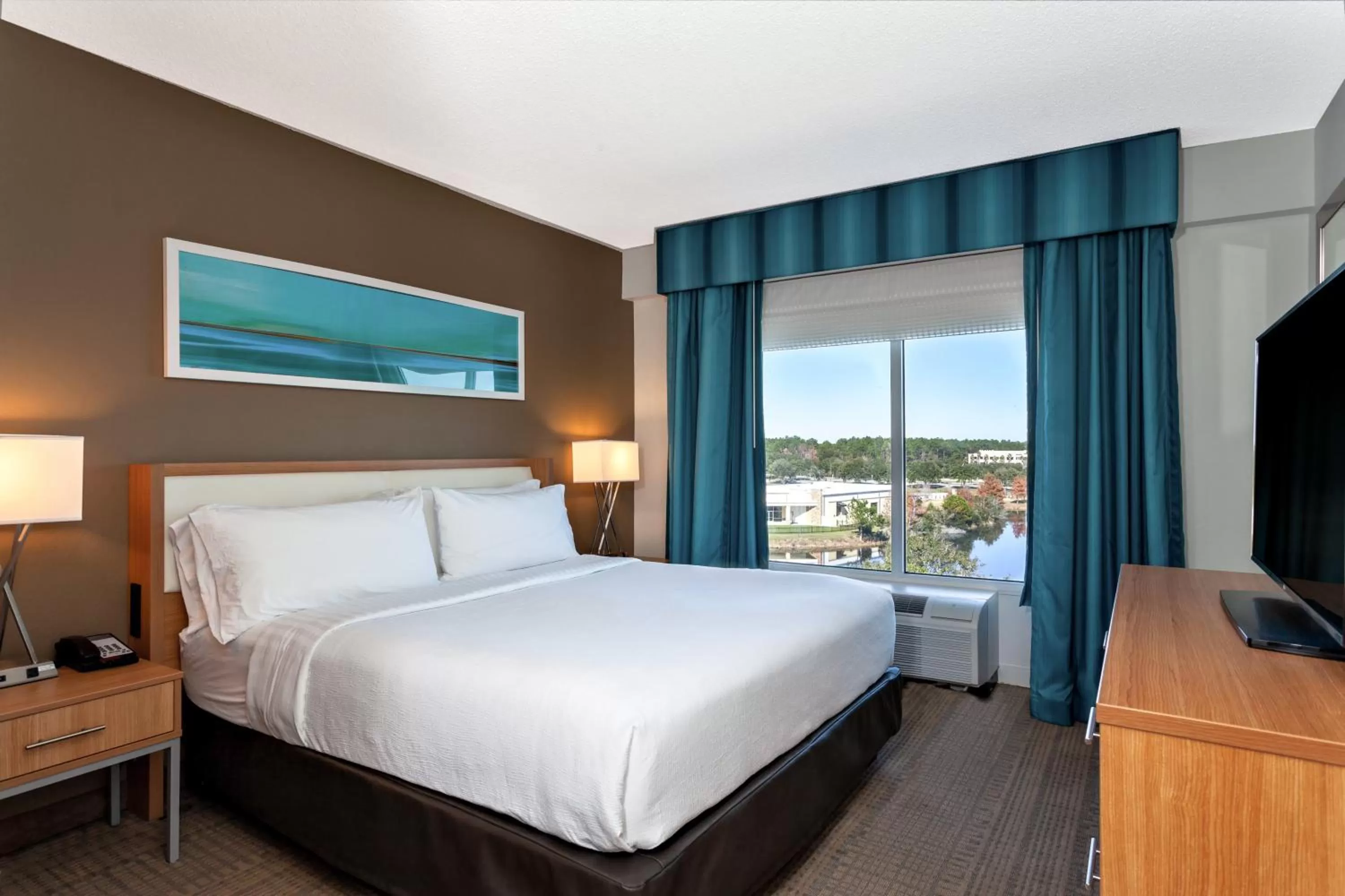 Photo of the whole room, Bed in Holiday Inn - St Augustine - World Golf by IHG