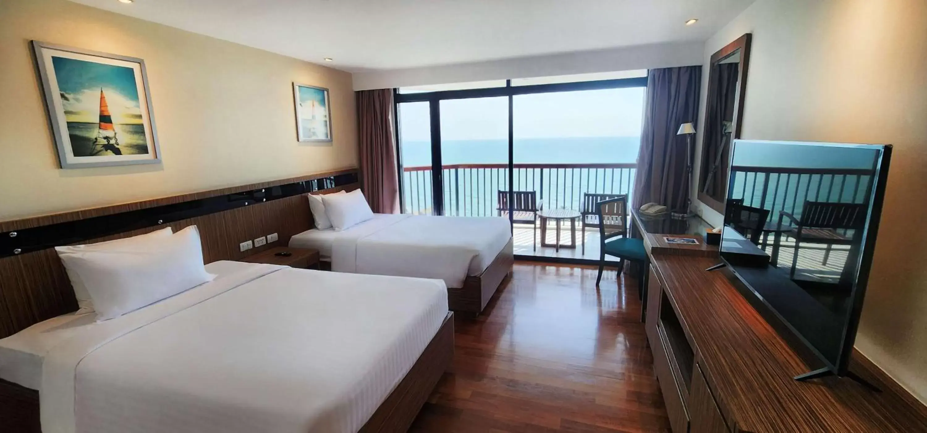 Bedroom in Radisson Resort & Spa Hua Hin