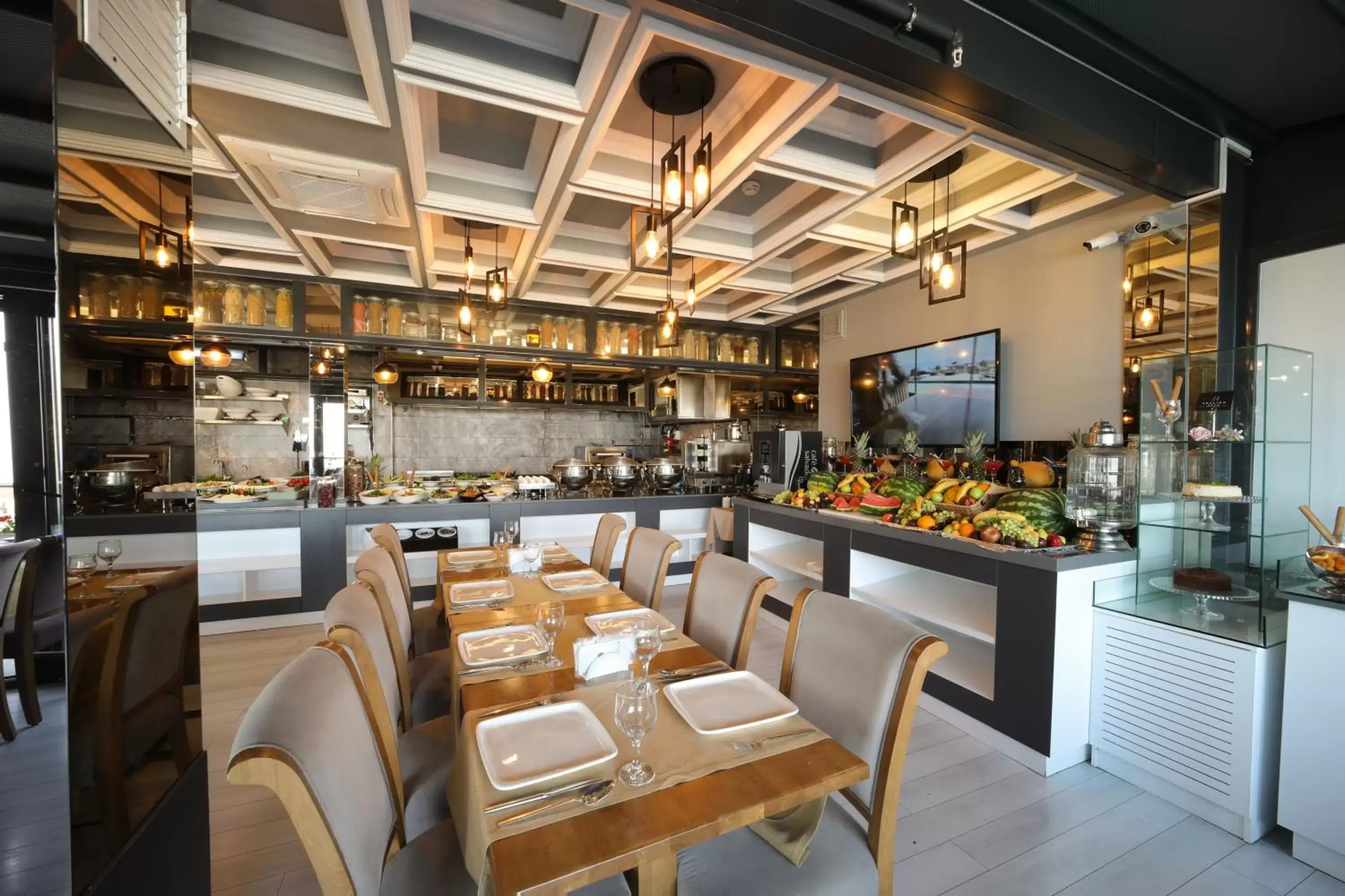 Restaurant/places to eat in Skalion Hotel Restaurant/places to eat in Skalion Hotel