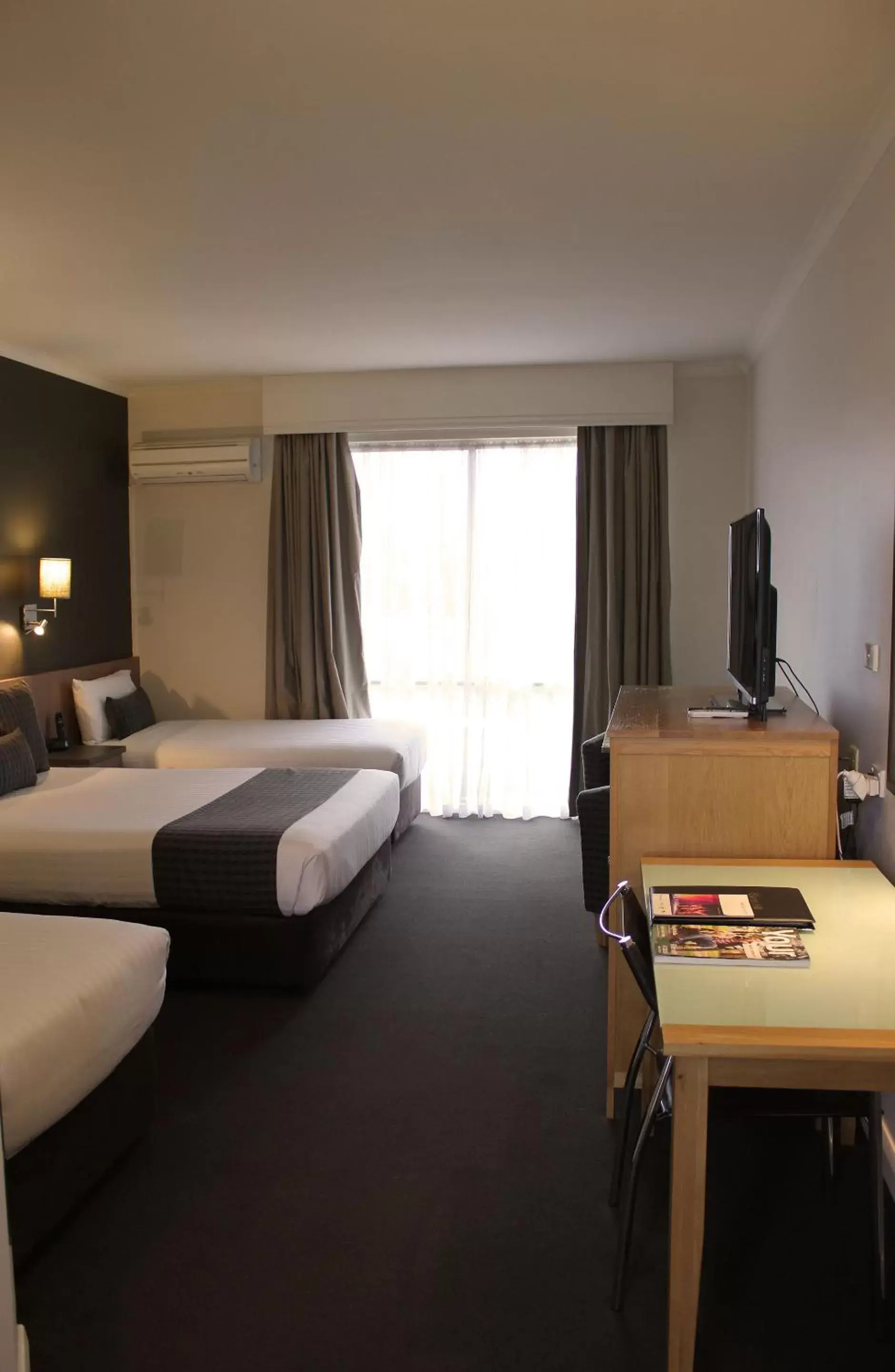 Bathroom, Bed in Swan Hill Resort Bathroom, Bed in Swan Hill Resort